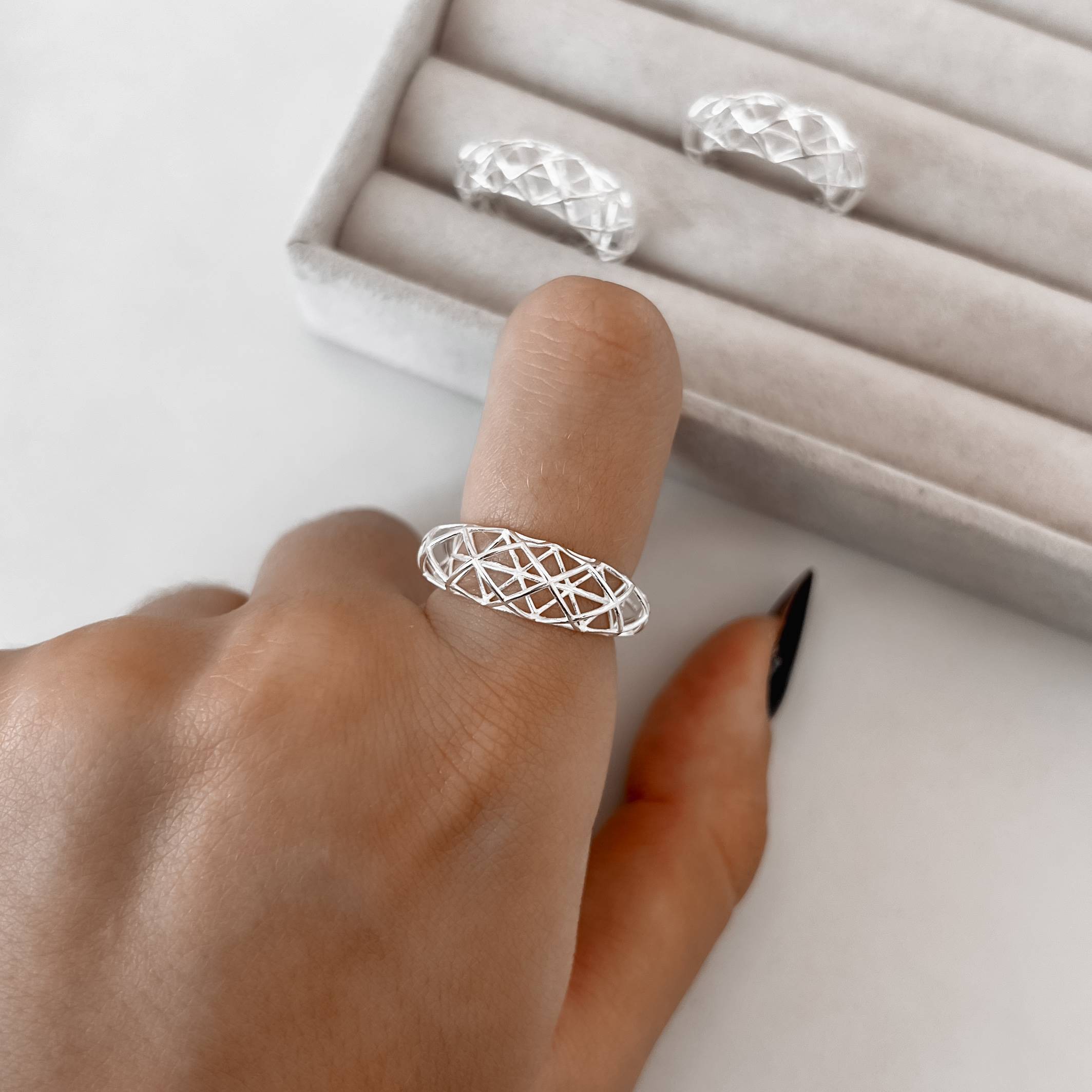 Imagem Secundária Anel largo vazado