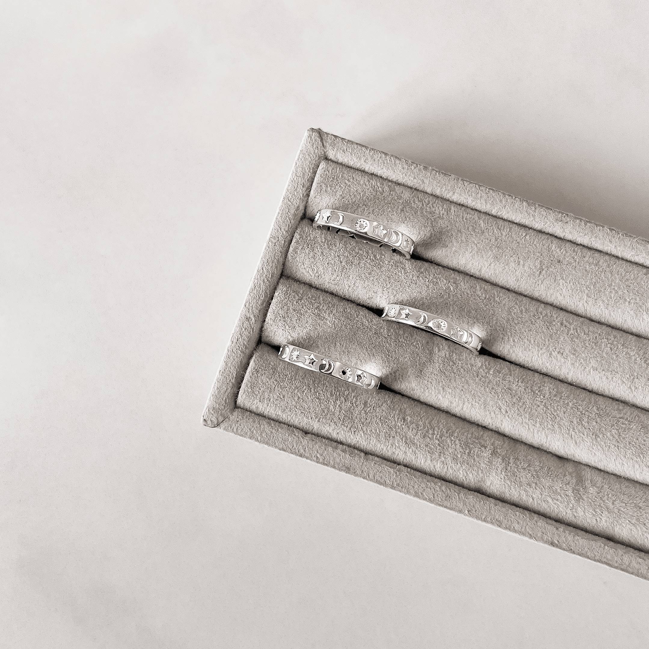 Aliança lua, estrela e sol