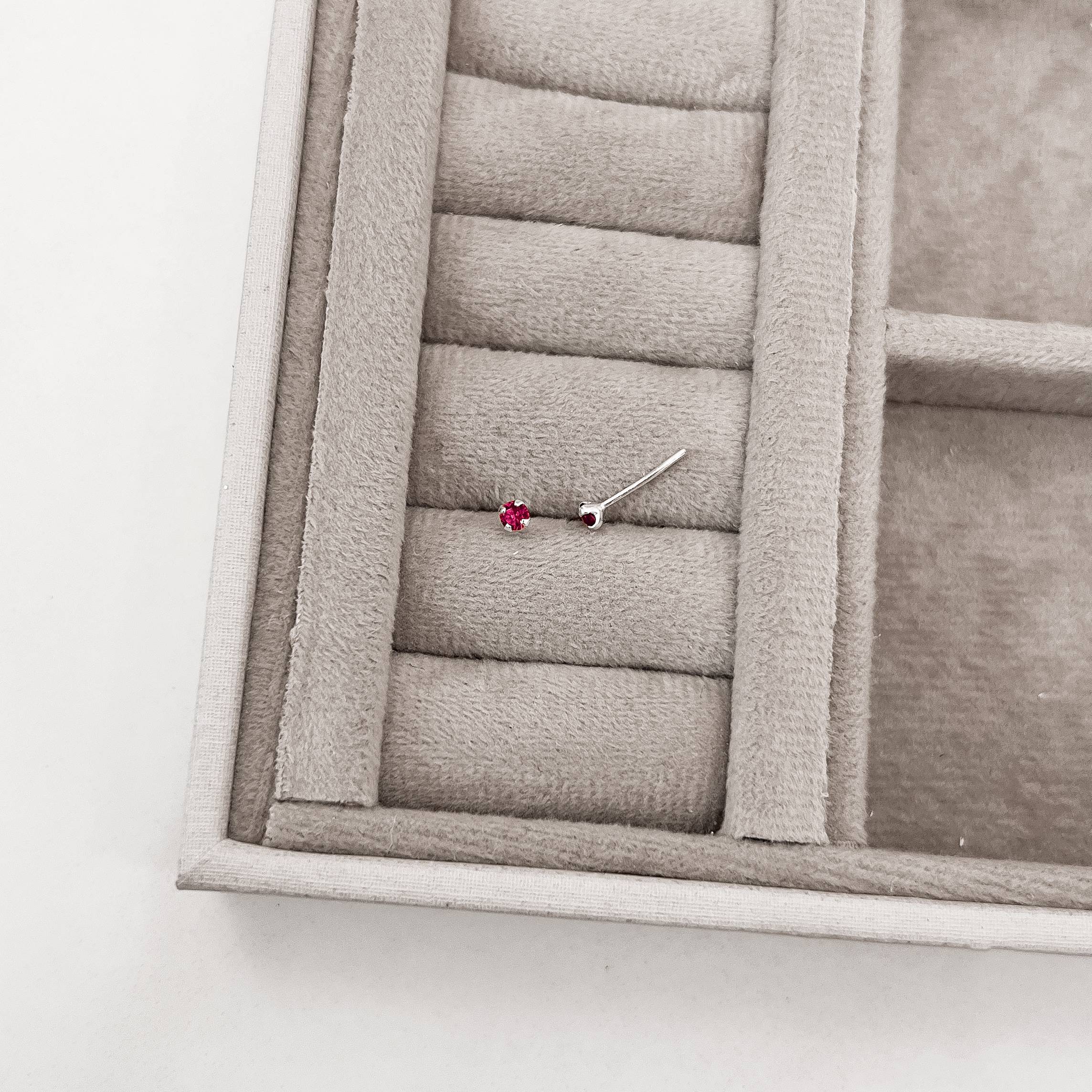 Imagem Secundária Brinco zircônia redonda cereja 3mm