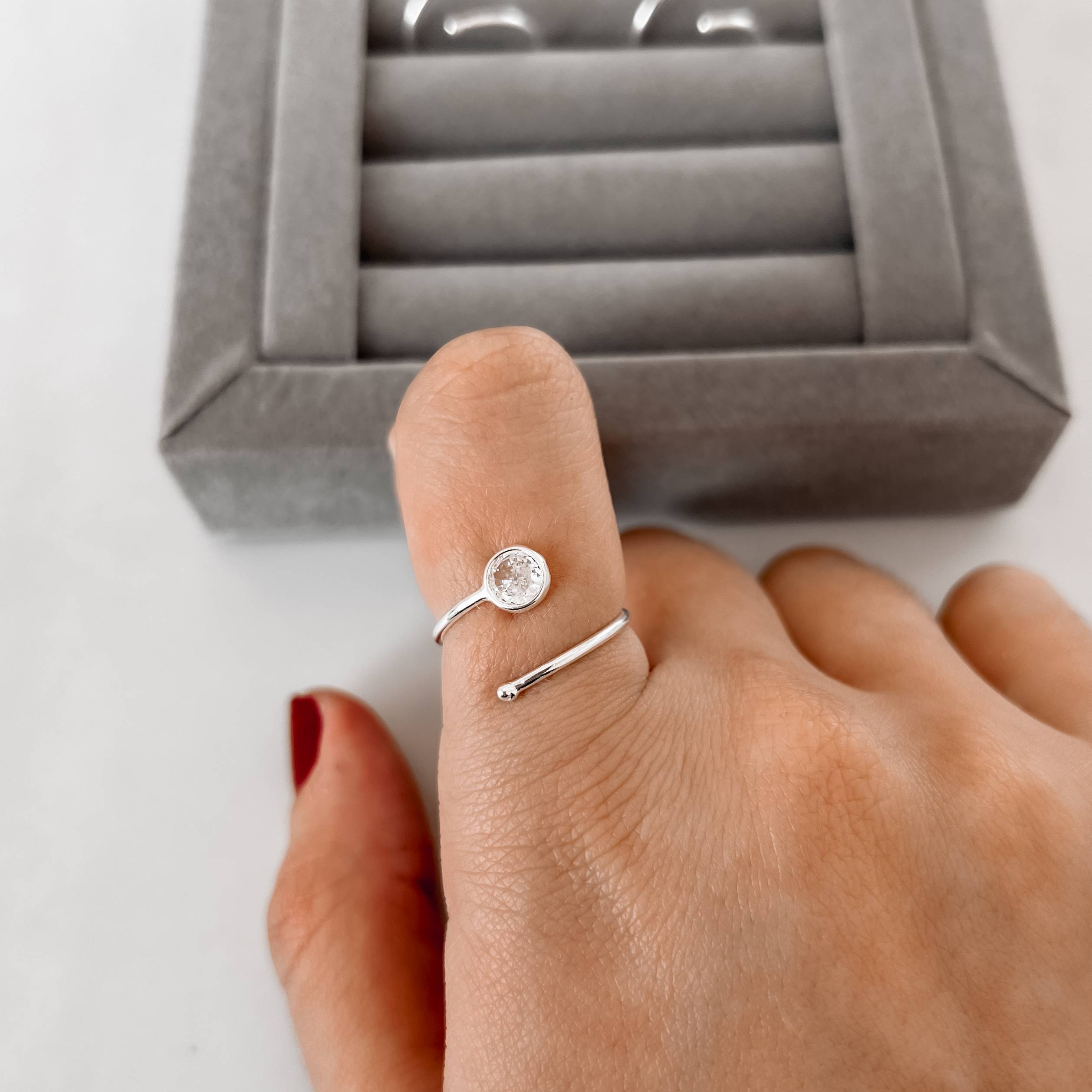 Imagem Secundária Anel bola e zircônia cristal 5mm regulável P