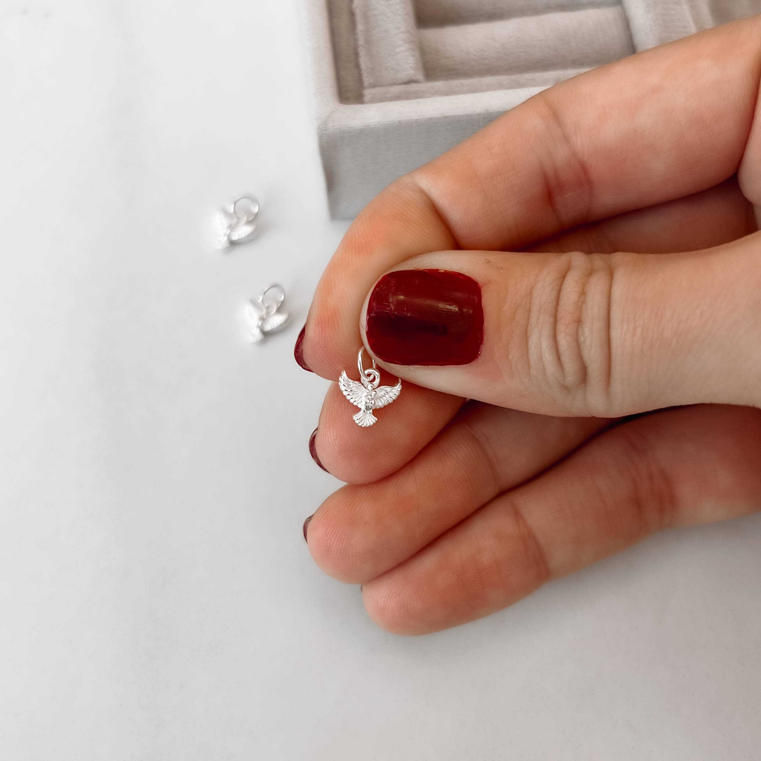 Pingente Espírito Santo detalhe cravejado 8mm