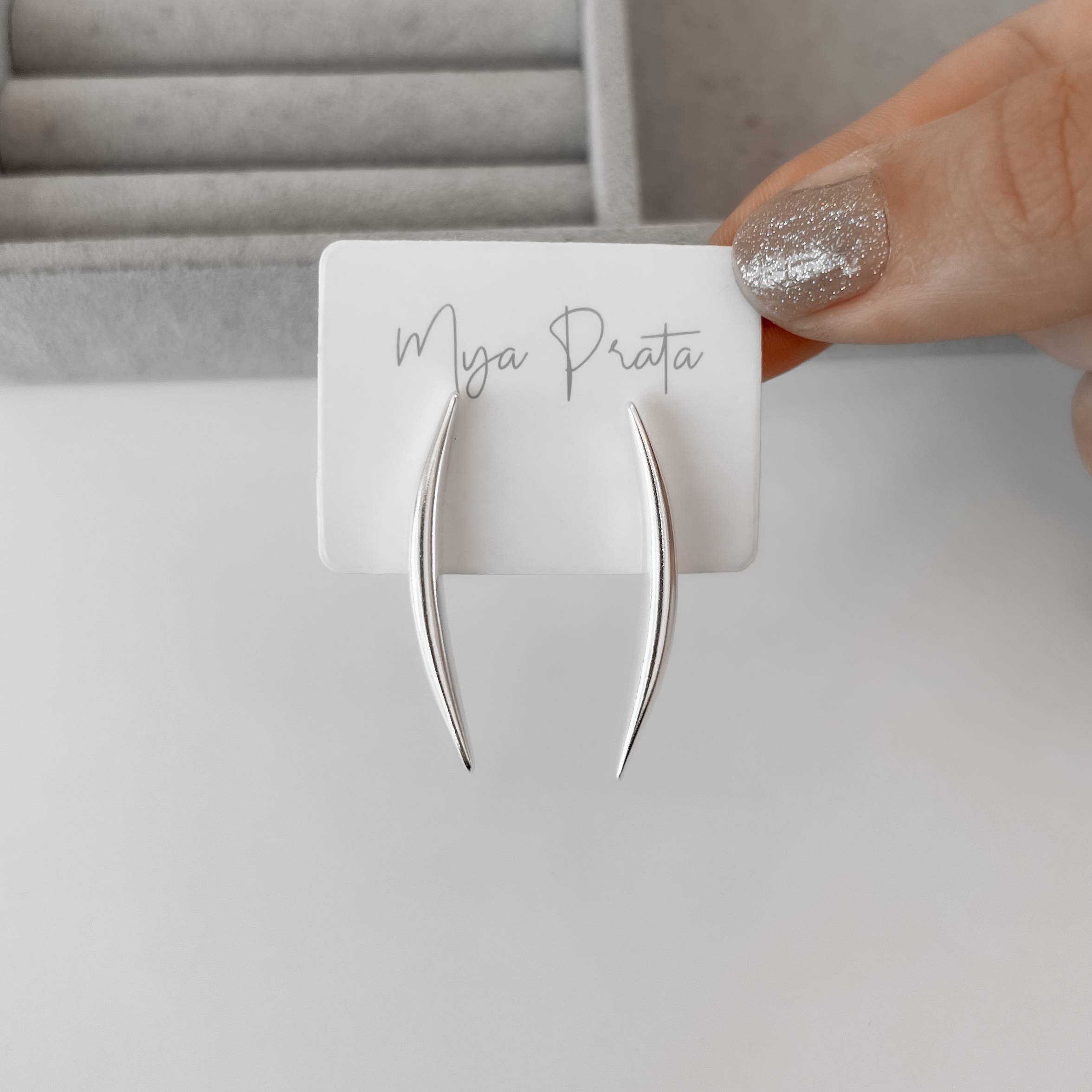 Brinco palito curvado 34mm