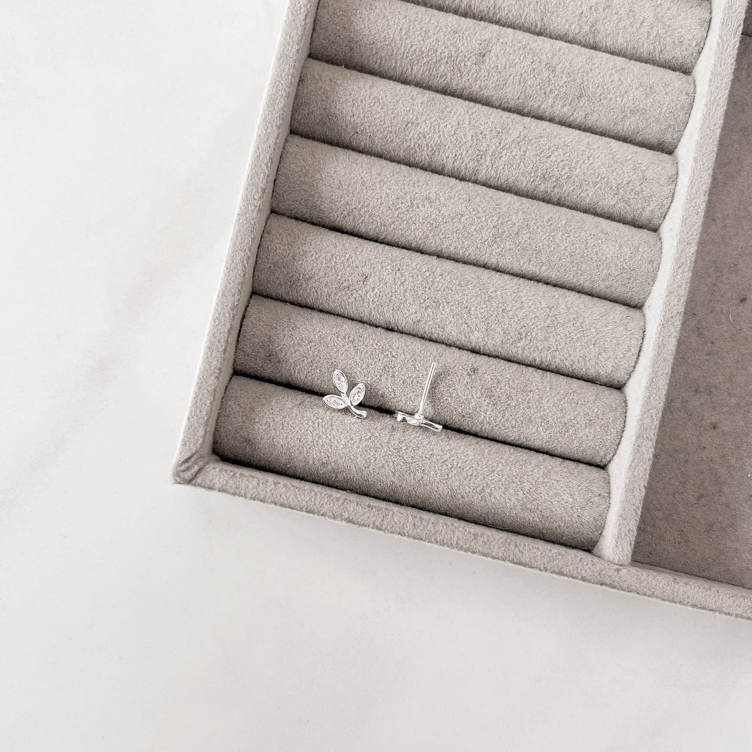 Imagem Secundária Brinco hera cravejada 10mm