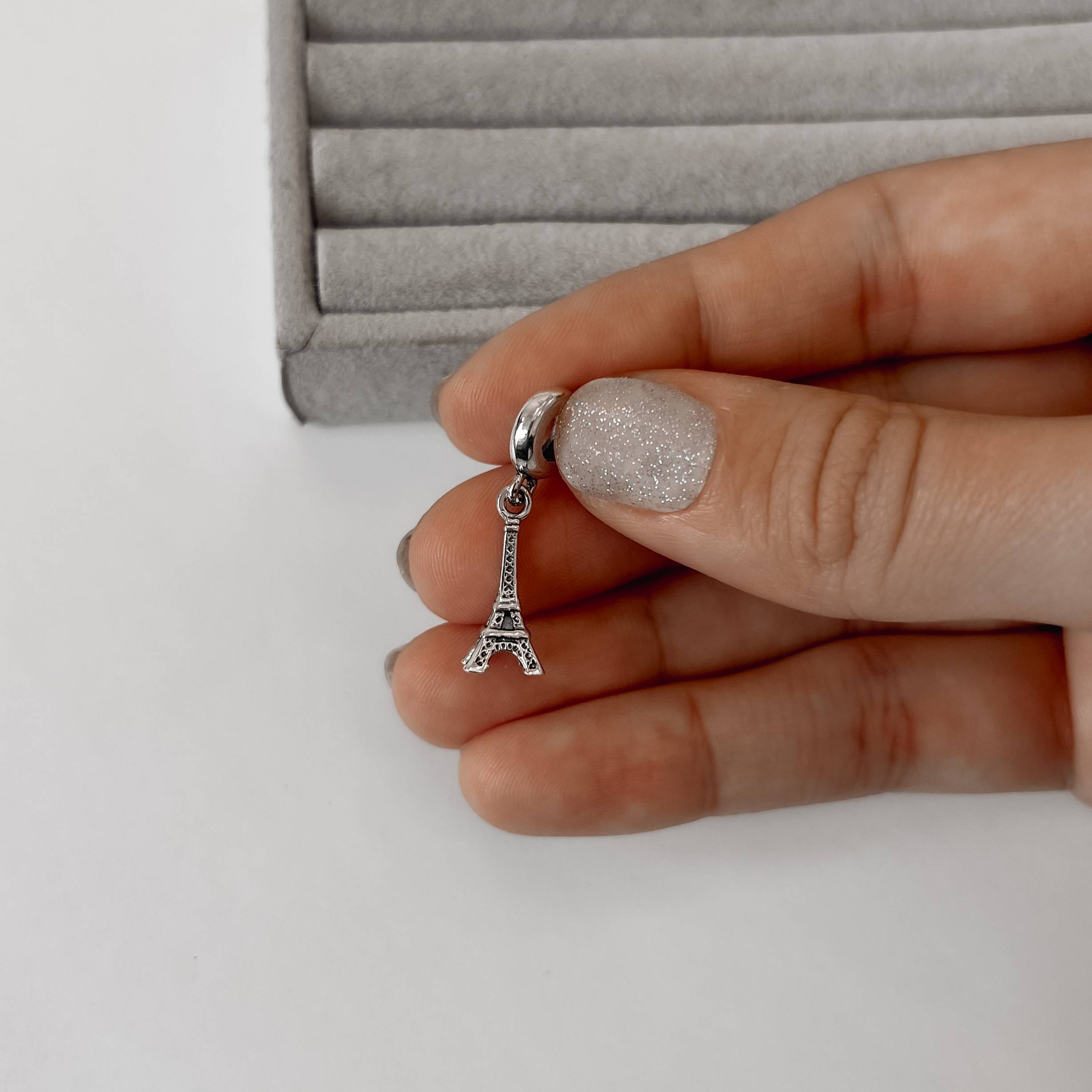 Berloque pingente torre Eiffel 18mm envelhecido