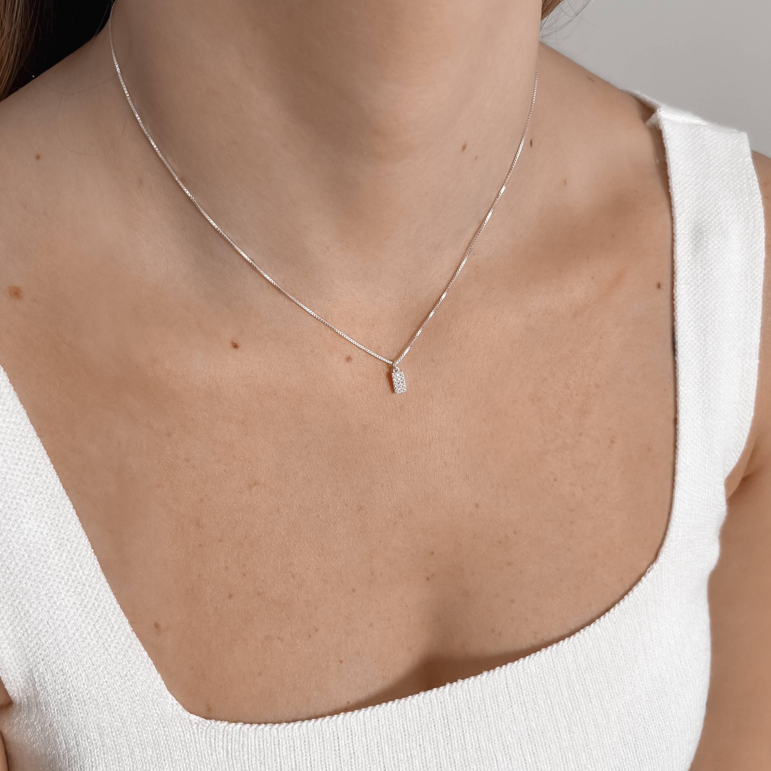 Imagem Secundária Colar pingente retângulo cravejado 6mm 40cm