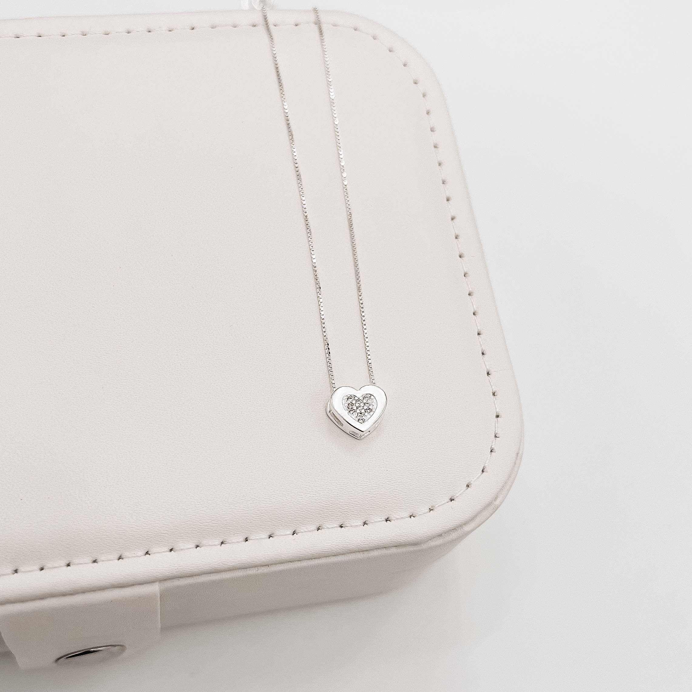 Imagem Secundária Colar coração detalhe cravejado 9mm 40cm