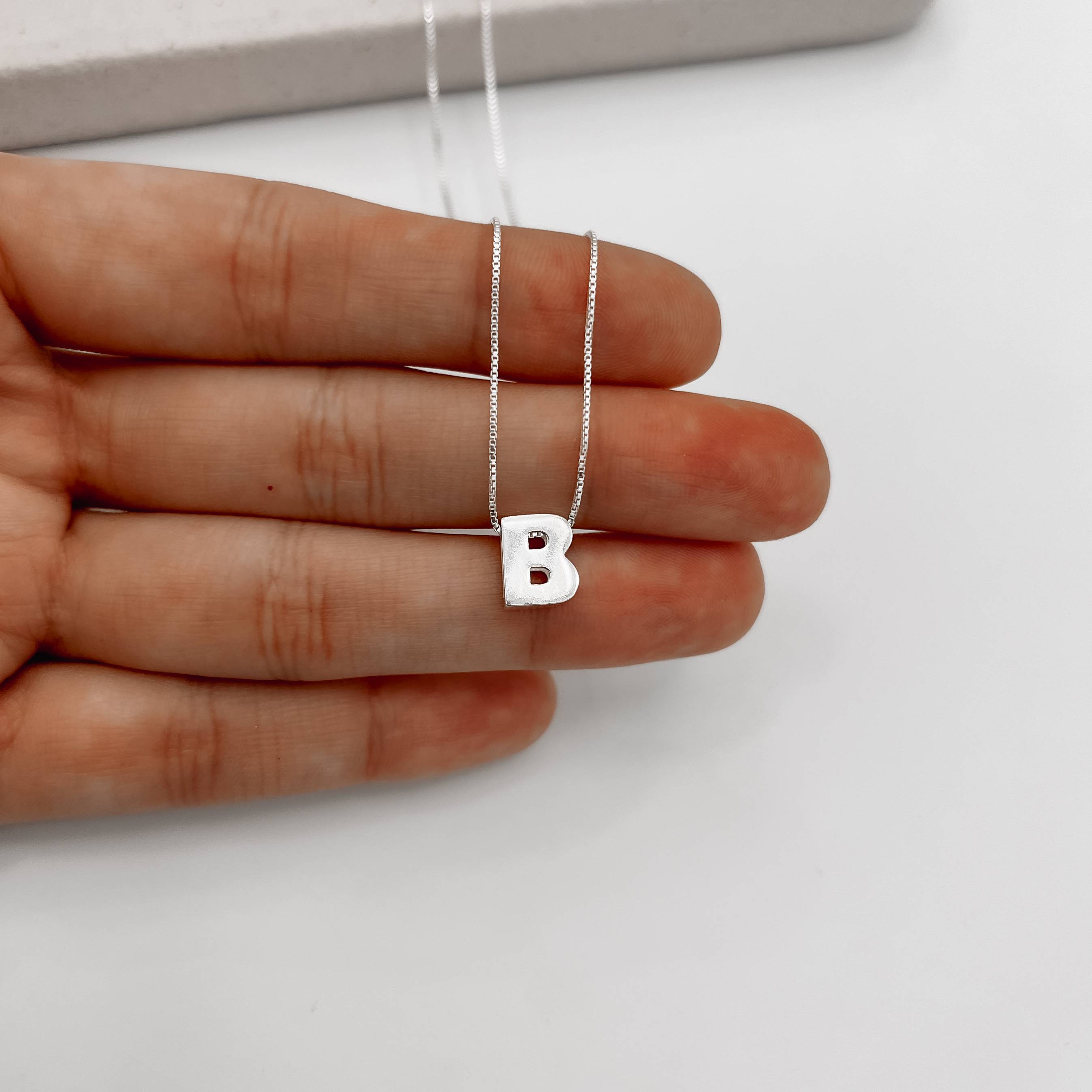 Imagem Secundária Colar letra B 9mm 45cm