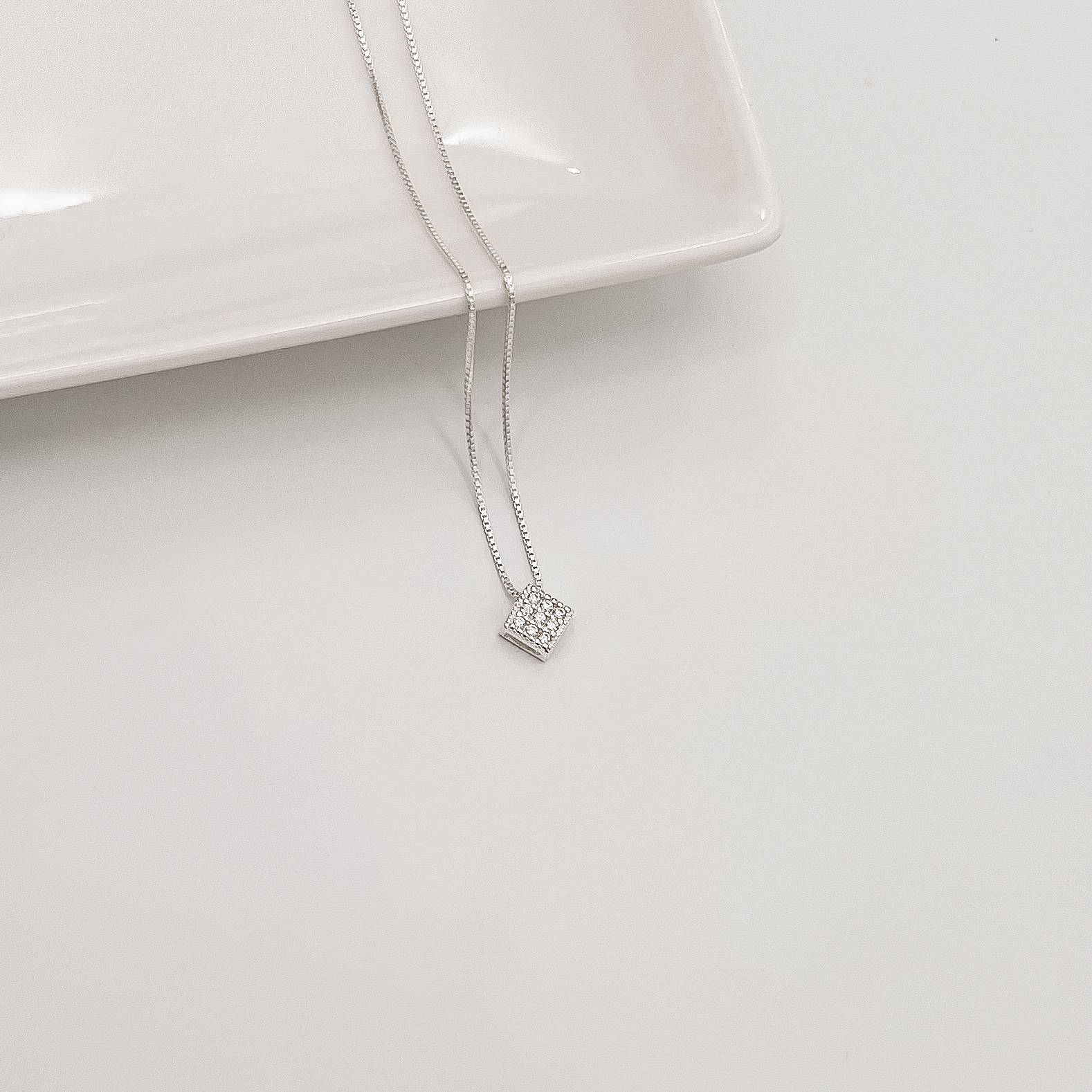 Imagem Colar losango cravejado 8mm 40cm