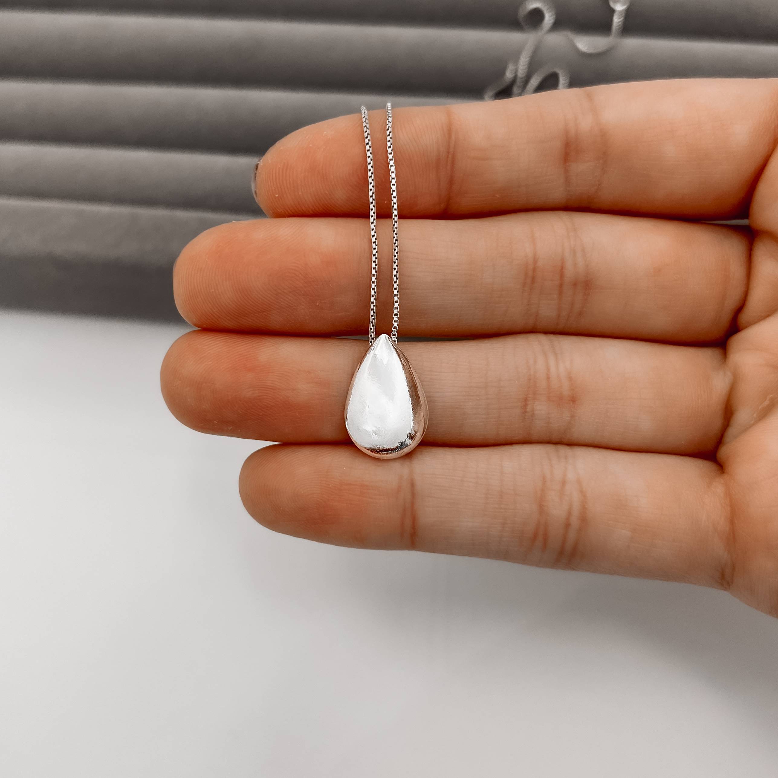 Colar gota 16mm 45cm