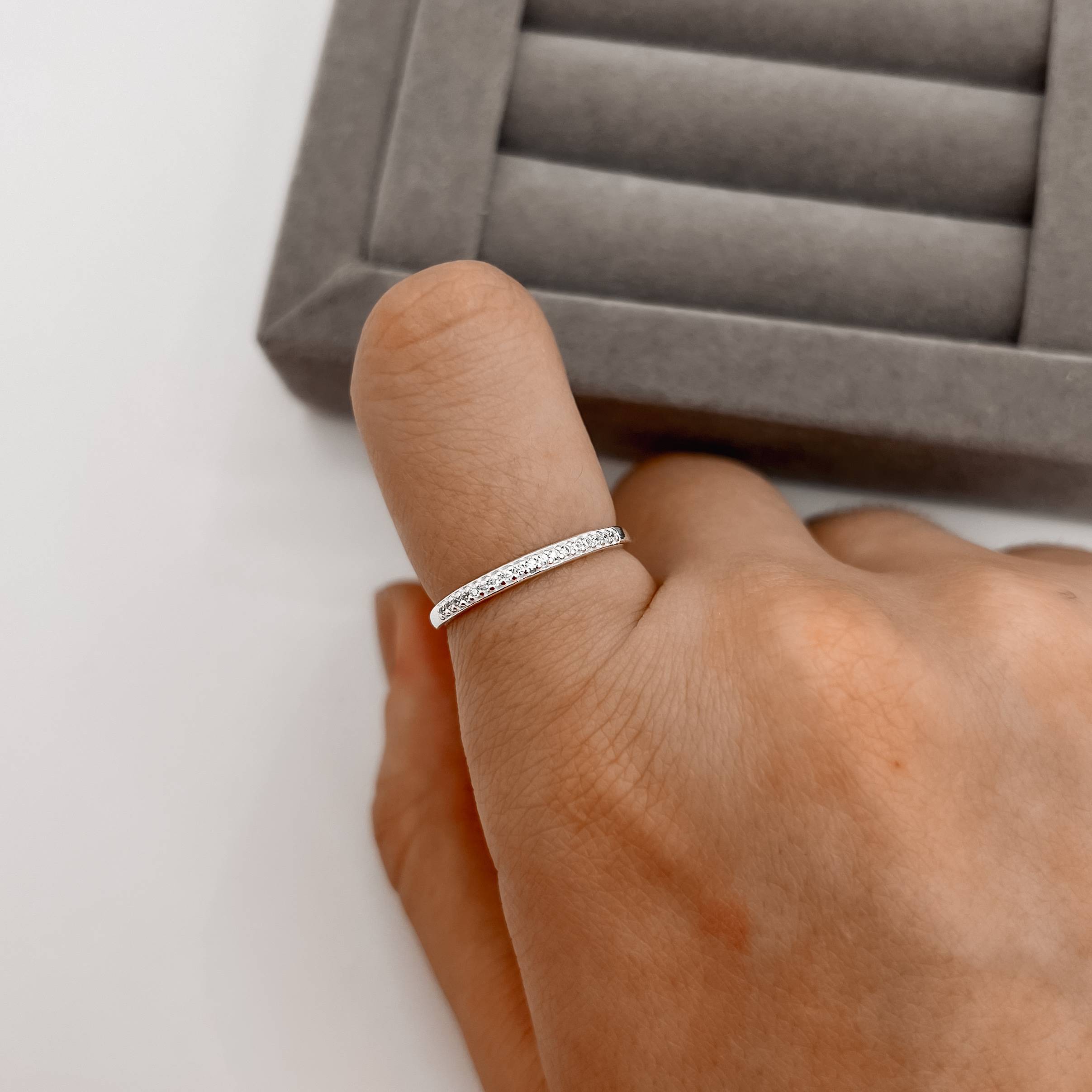 Imagem Secundária Anel meia aliança cristal