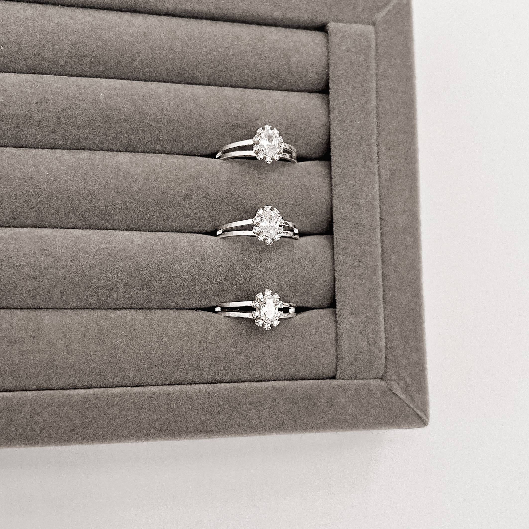 Imagem Secundária Anel fio duplo solitário cravejado