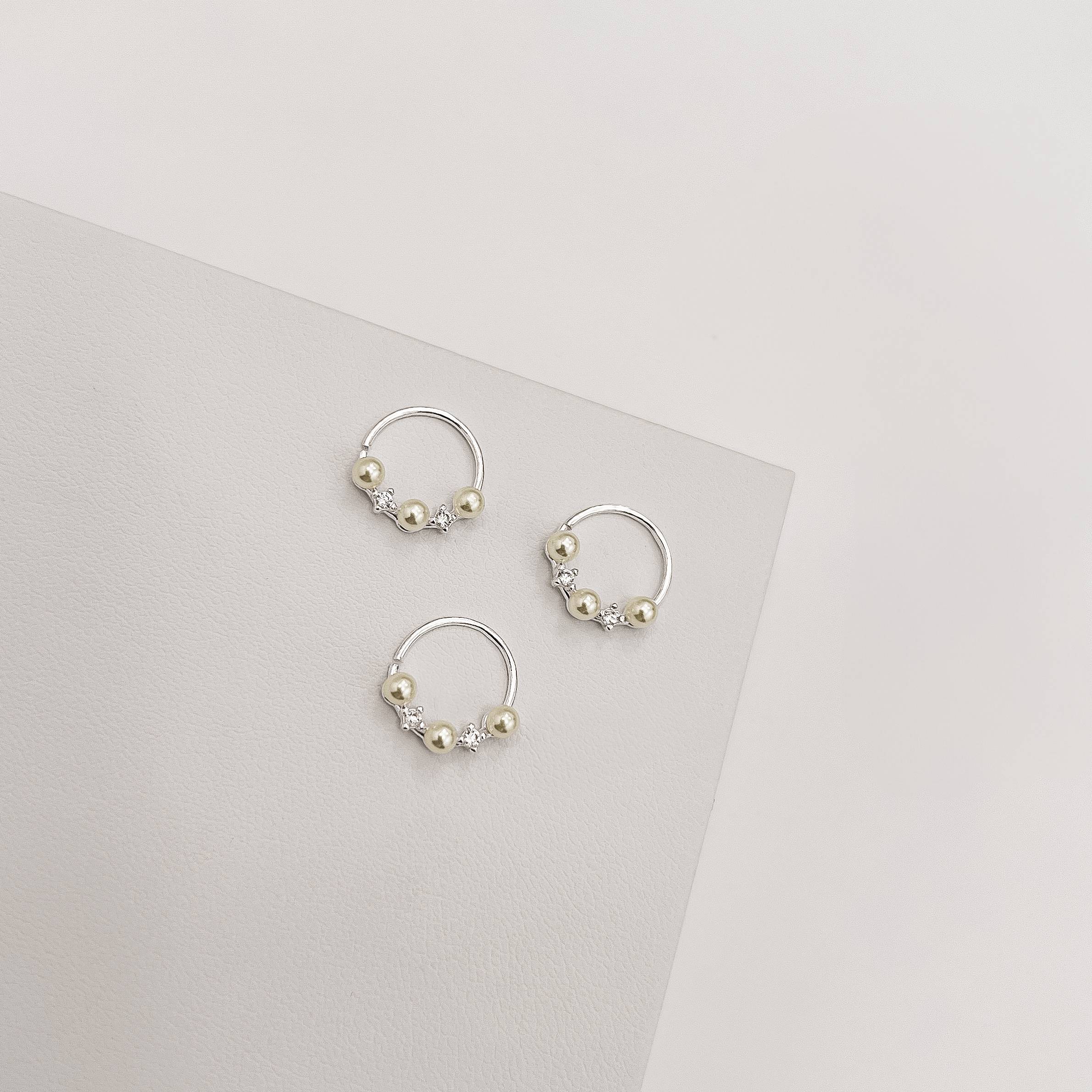 Piercing argola 10mm pérolas e zircônias