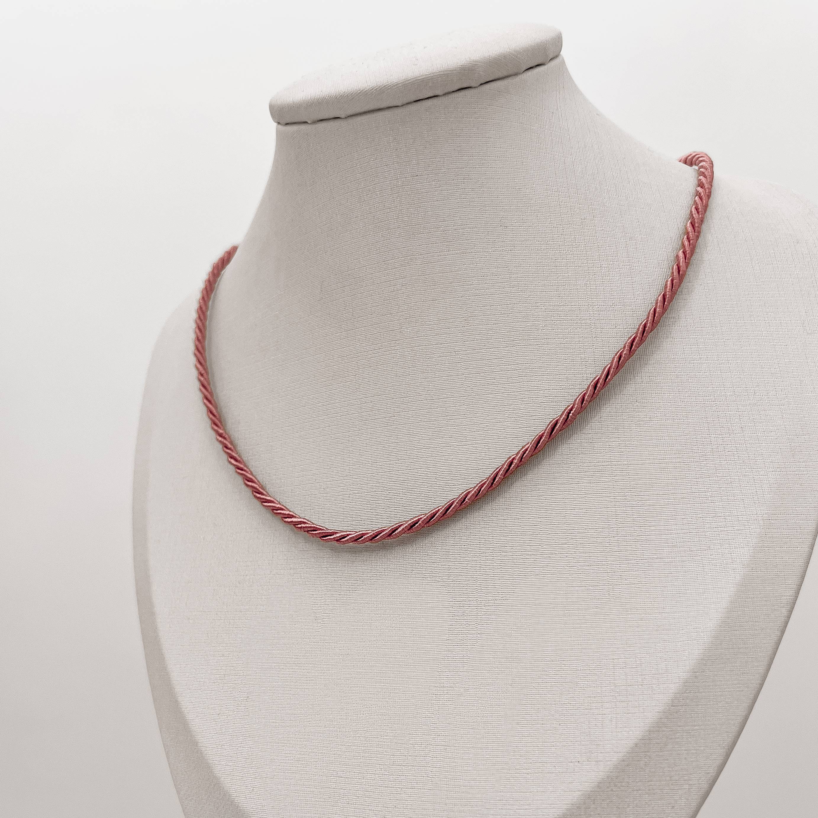 Choker cordão trançado rosa 2mm 40+5cm