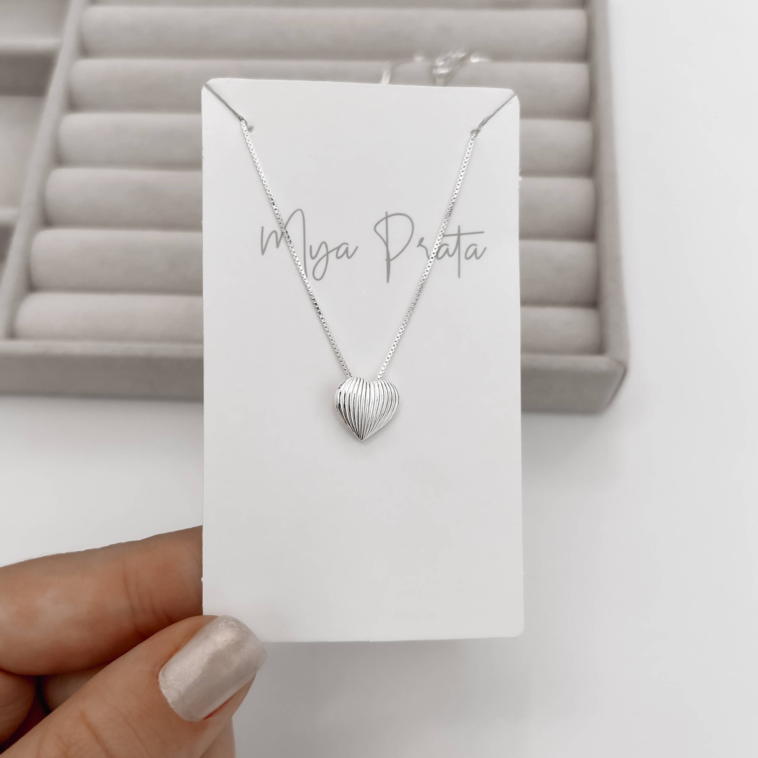 Imagem Colar coração riscado 11mm 45cm