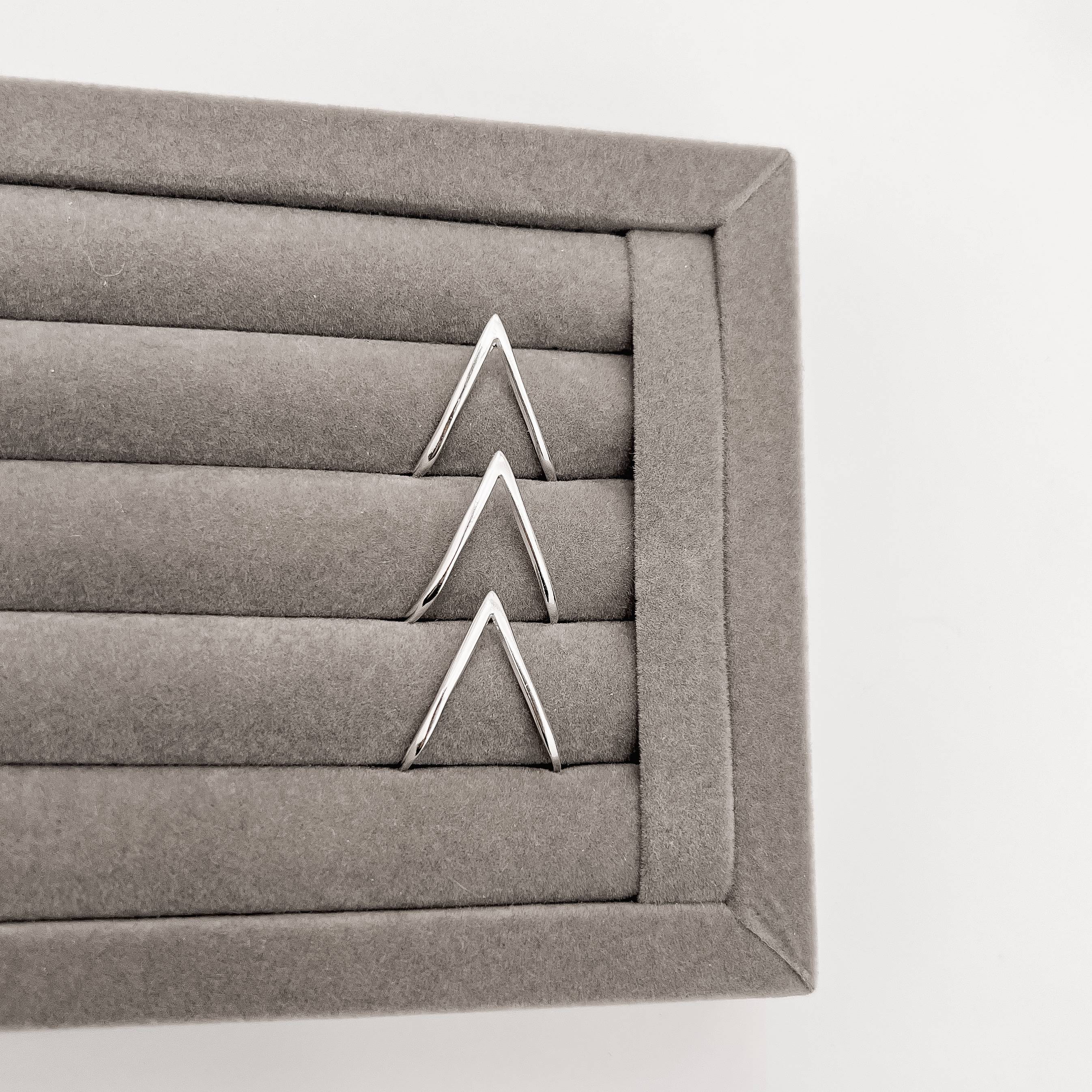 Imagem Secundária Anel V alongado