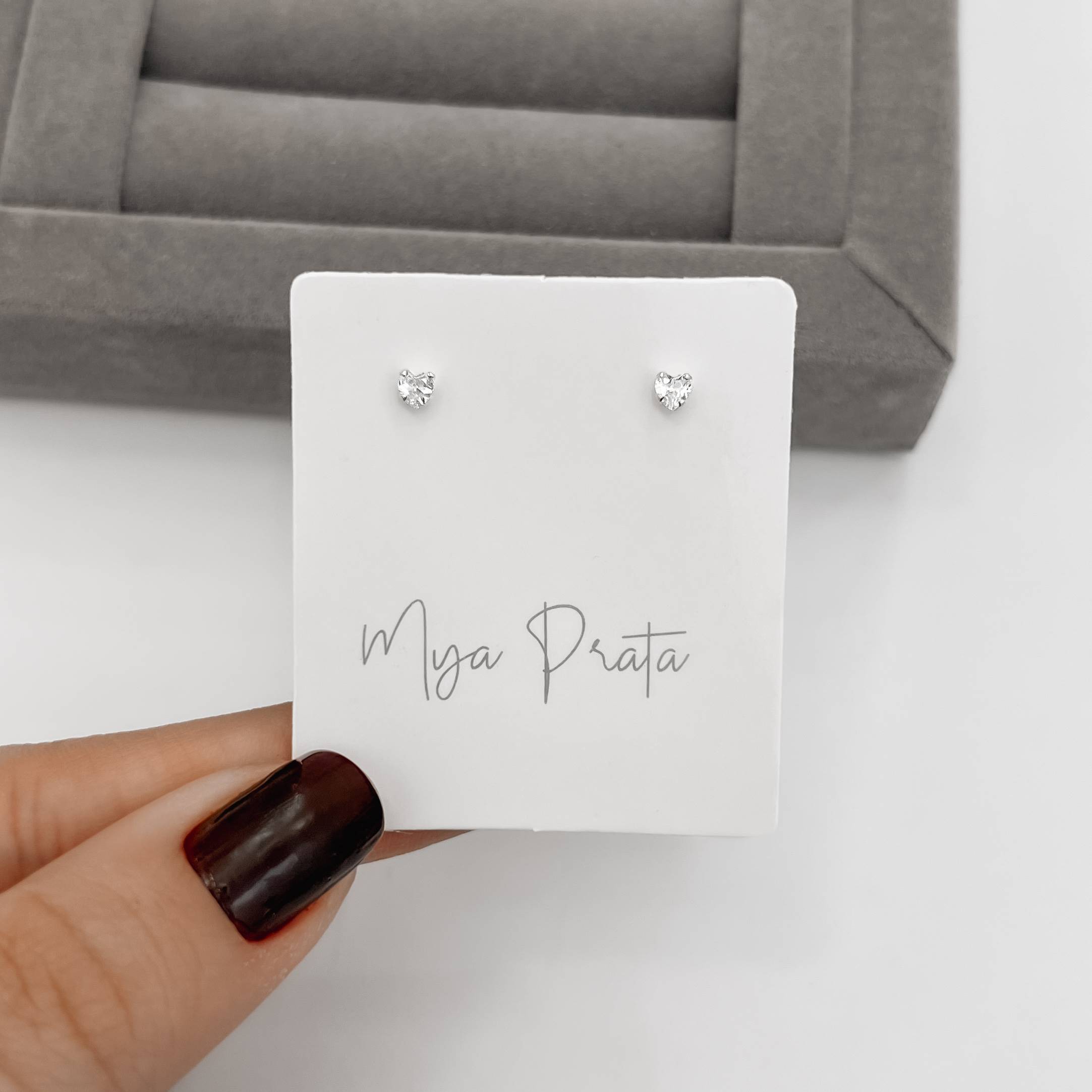 Imagem Brinco zircônia coração 3mm