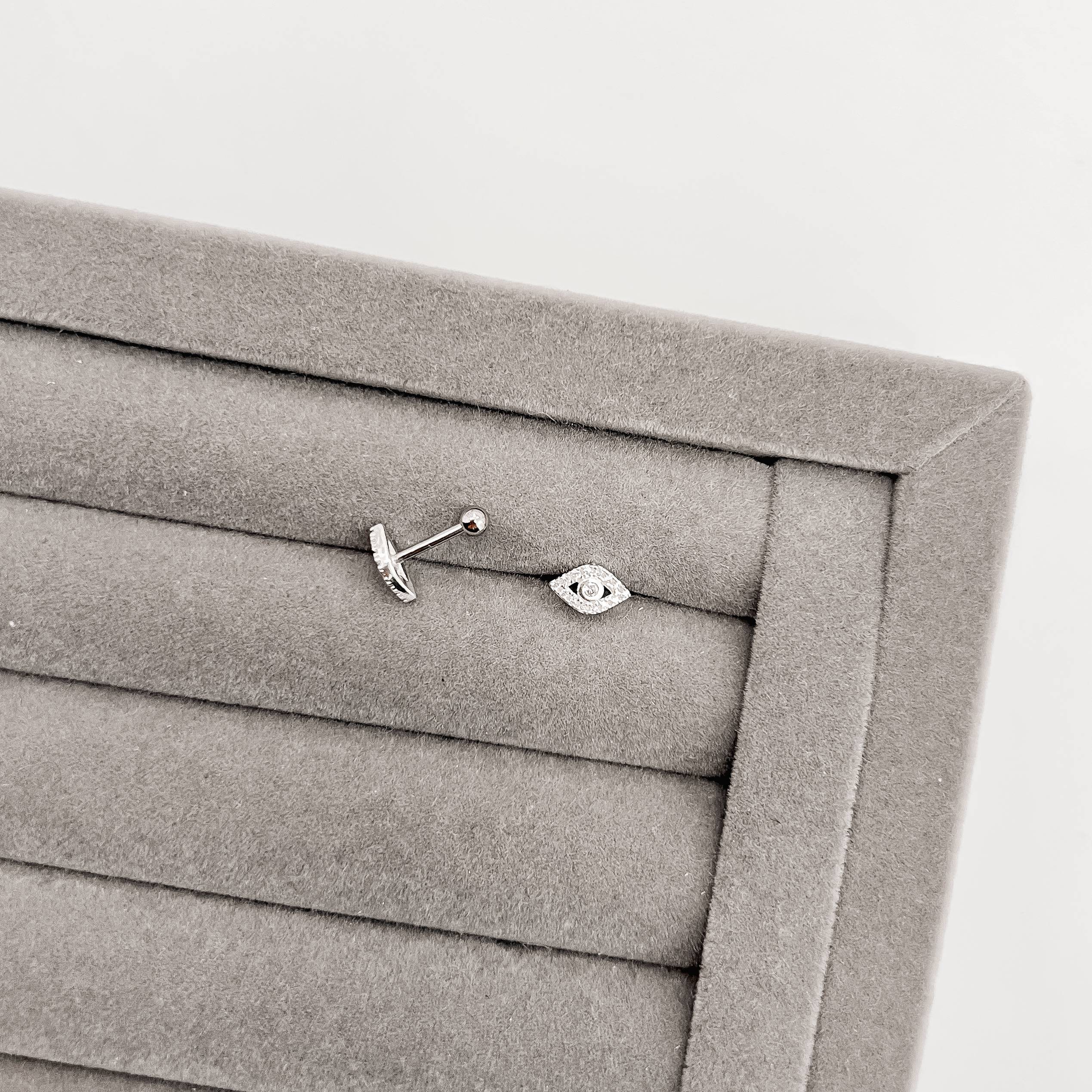 Piercing haste olho cravejado 8mm