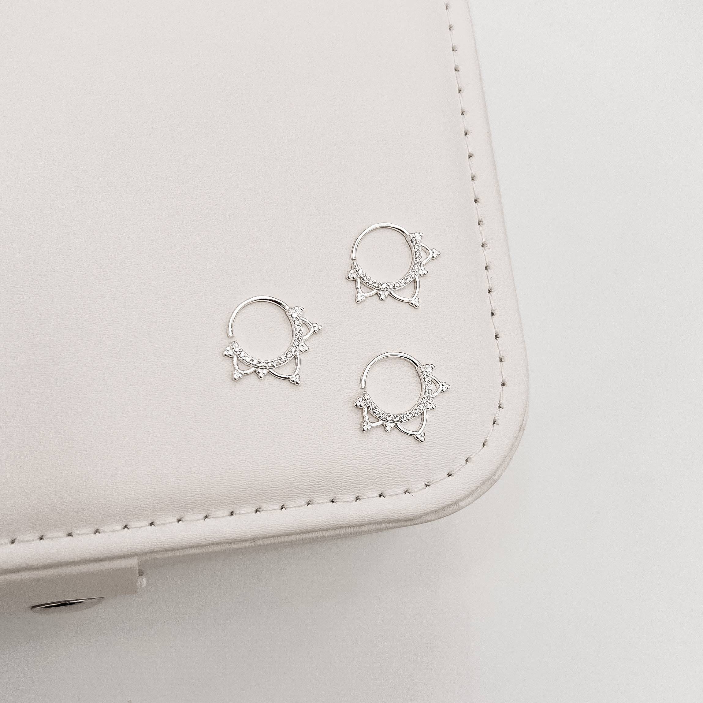 Piercing argola cravejada 10mm detalhe franja