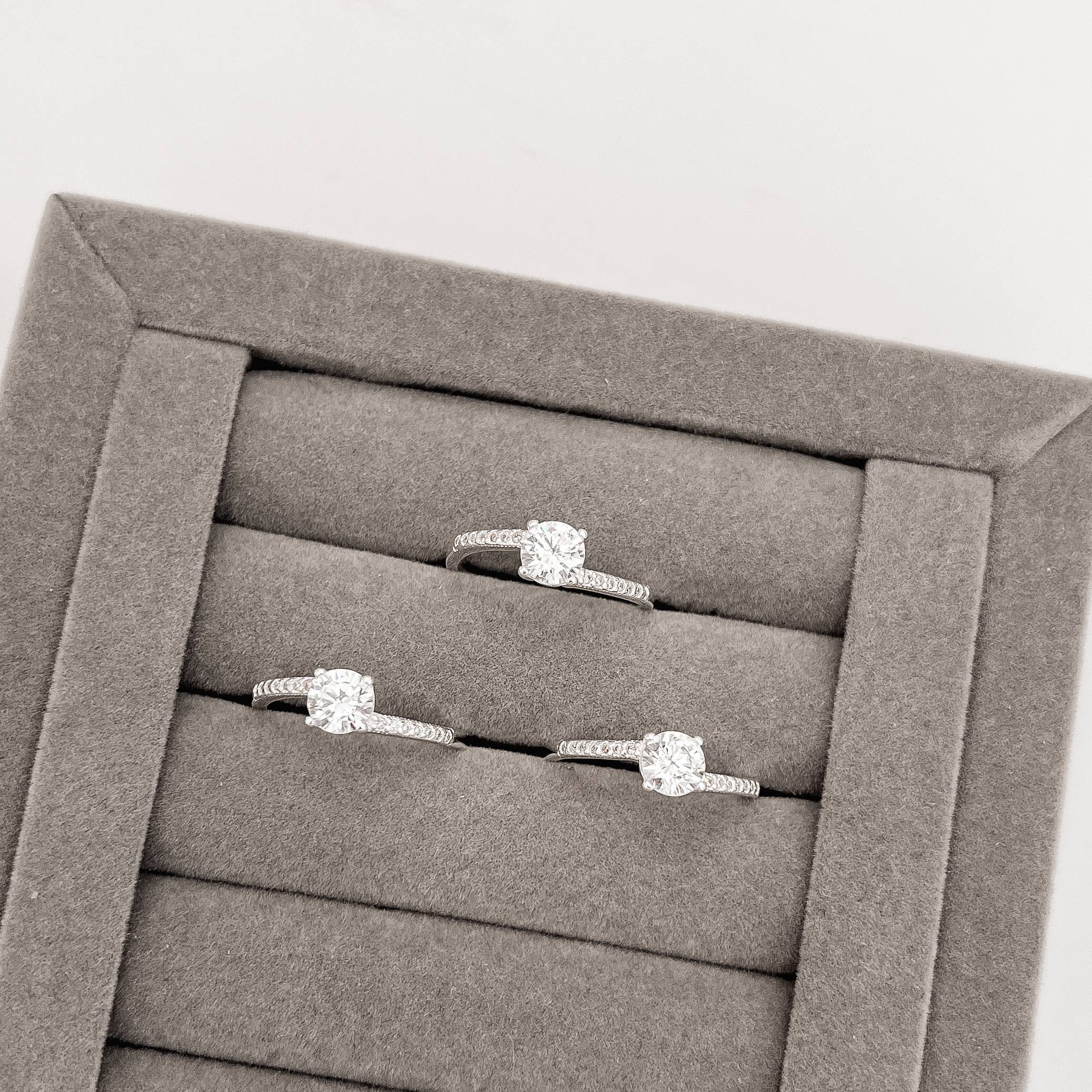 Imagem Secundária Anel solitário 6mm fio cravejado