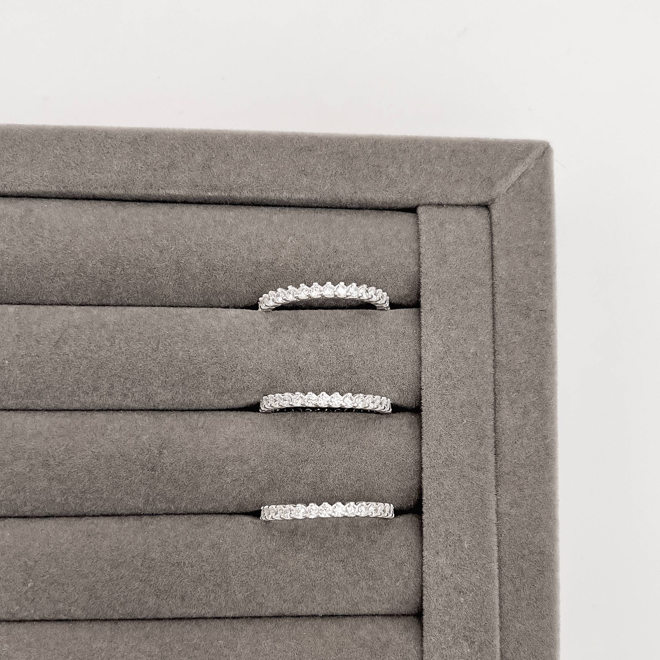 Imagem Secundária Anel aliança toda cravejada 2.5mm