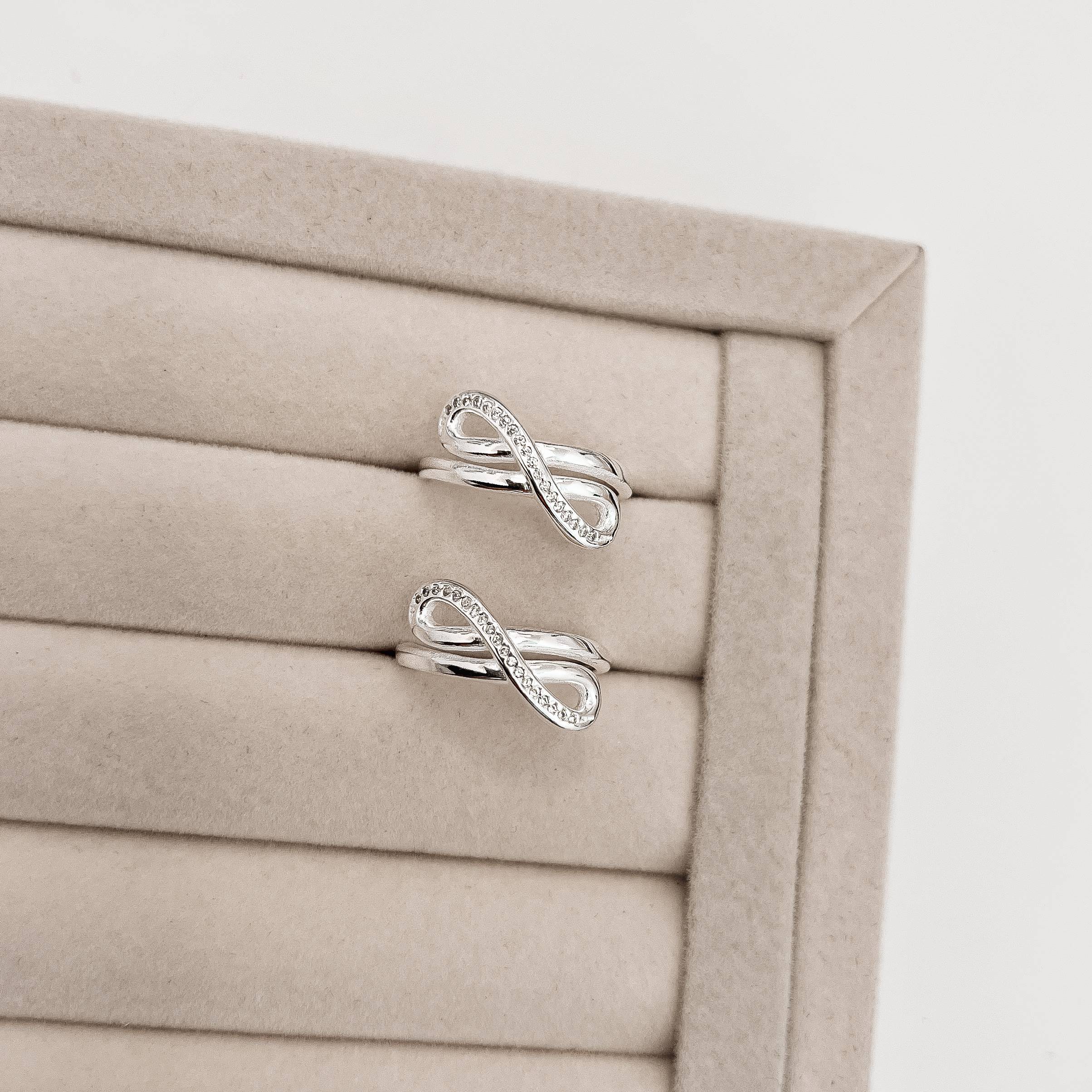 Imagem Anel infinito cravejado 2 fios