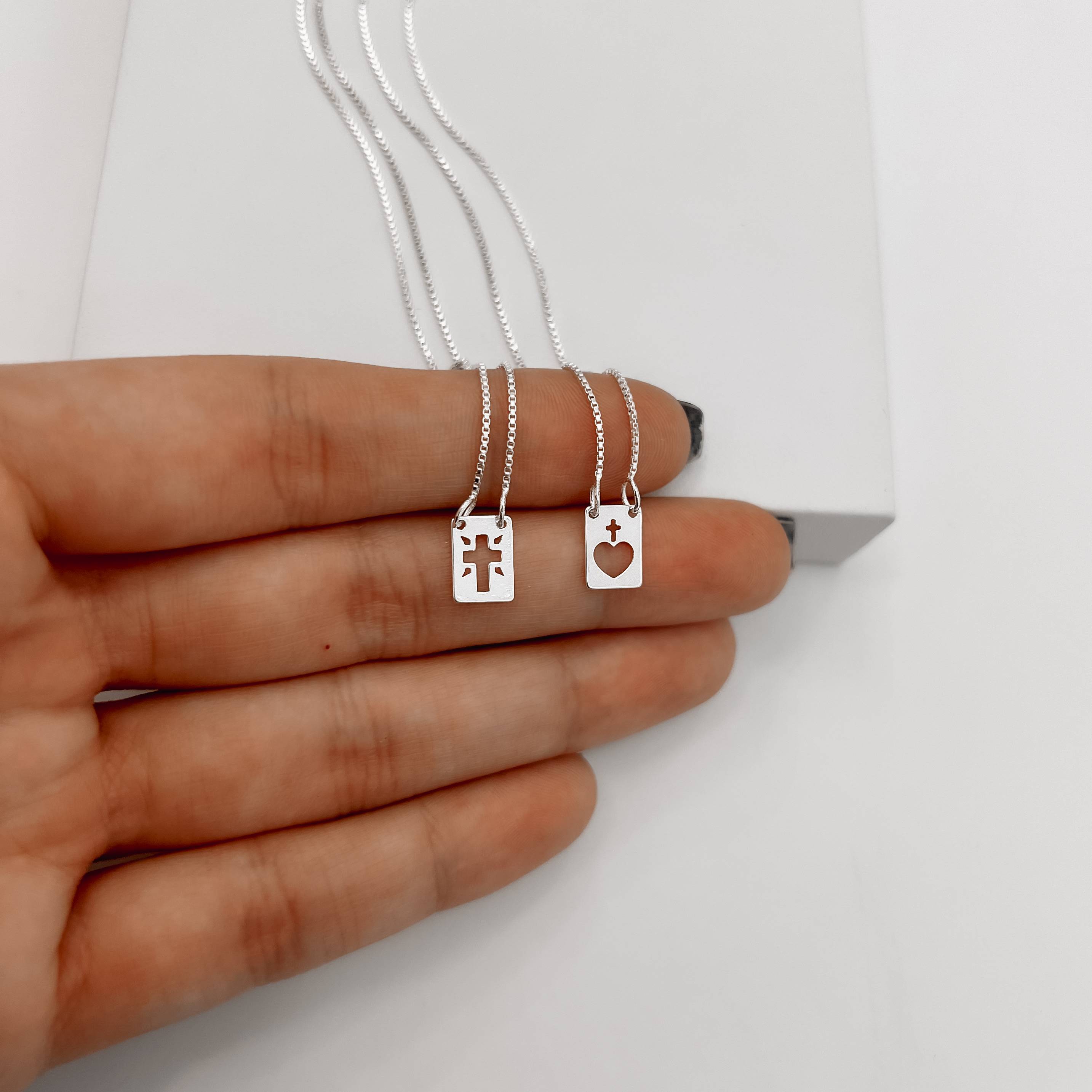 Escapulário medalhas coração e cruz vazada v15 60cm