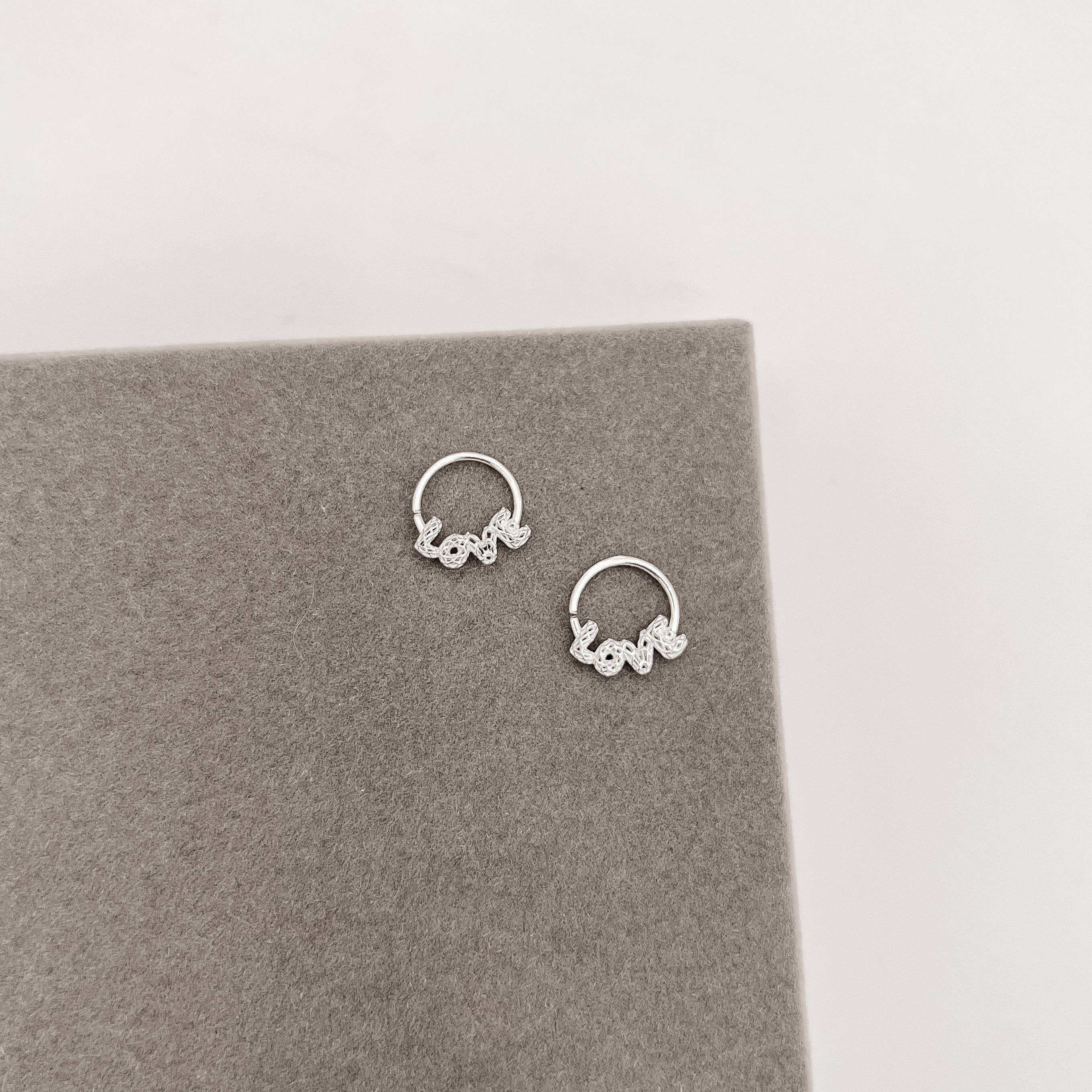 Piercing argola 11mm escrito love 3D