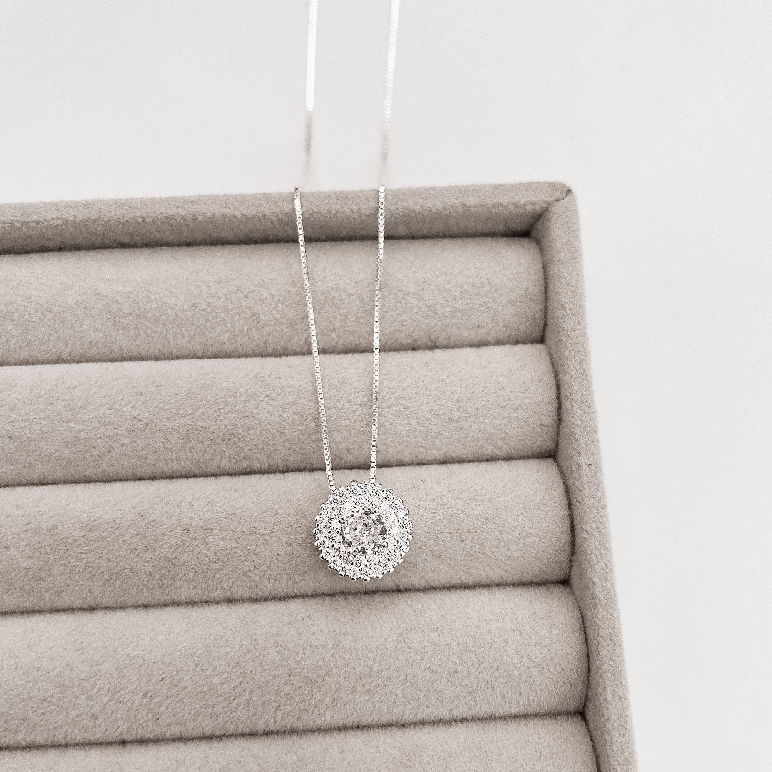 Imagem Colar botão cravejado 12mm caixa alta 45cm