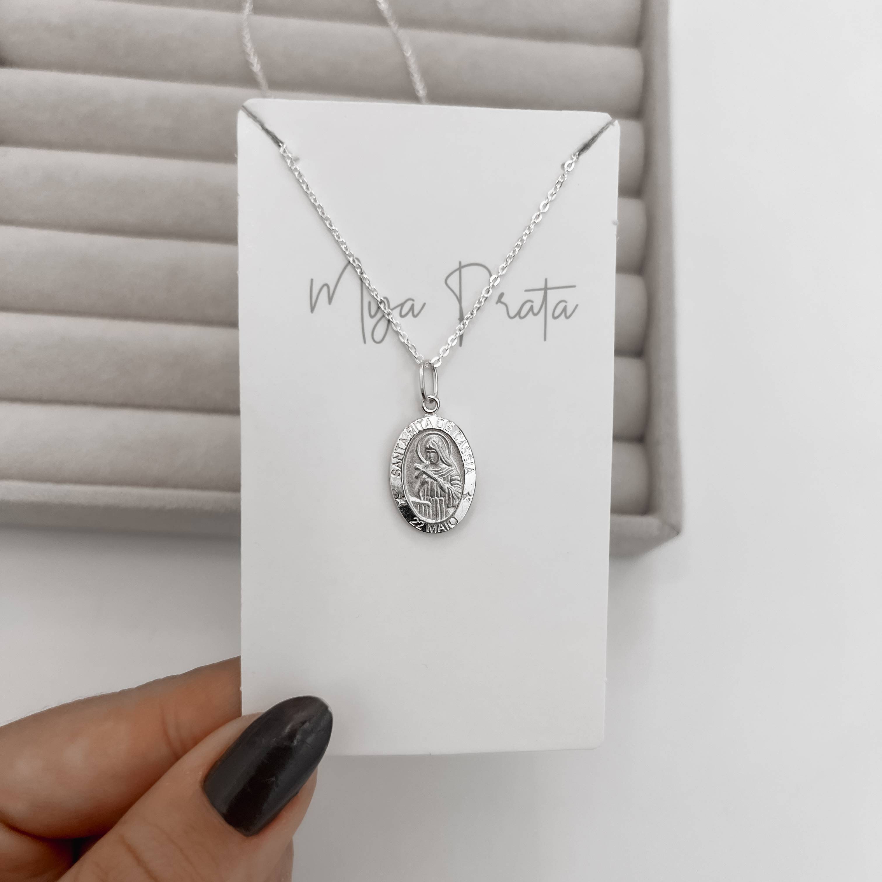 Imagem Colar pingente medalha dupla face Santa Rita de Cássia e cruz 16mm corrente cadeadinho 45cm