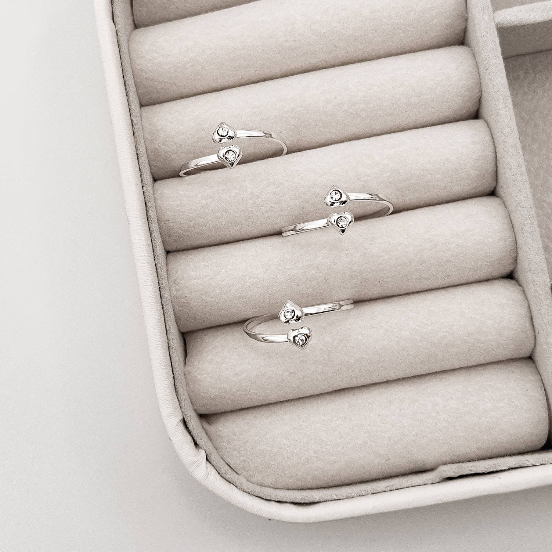 Imagem Secundária Anel corações com zircônia regulável P