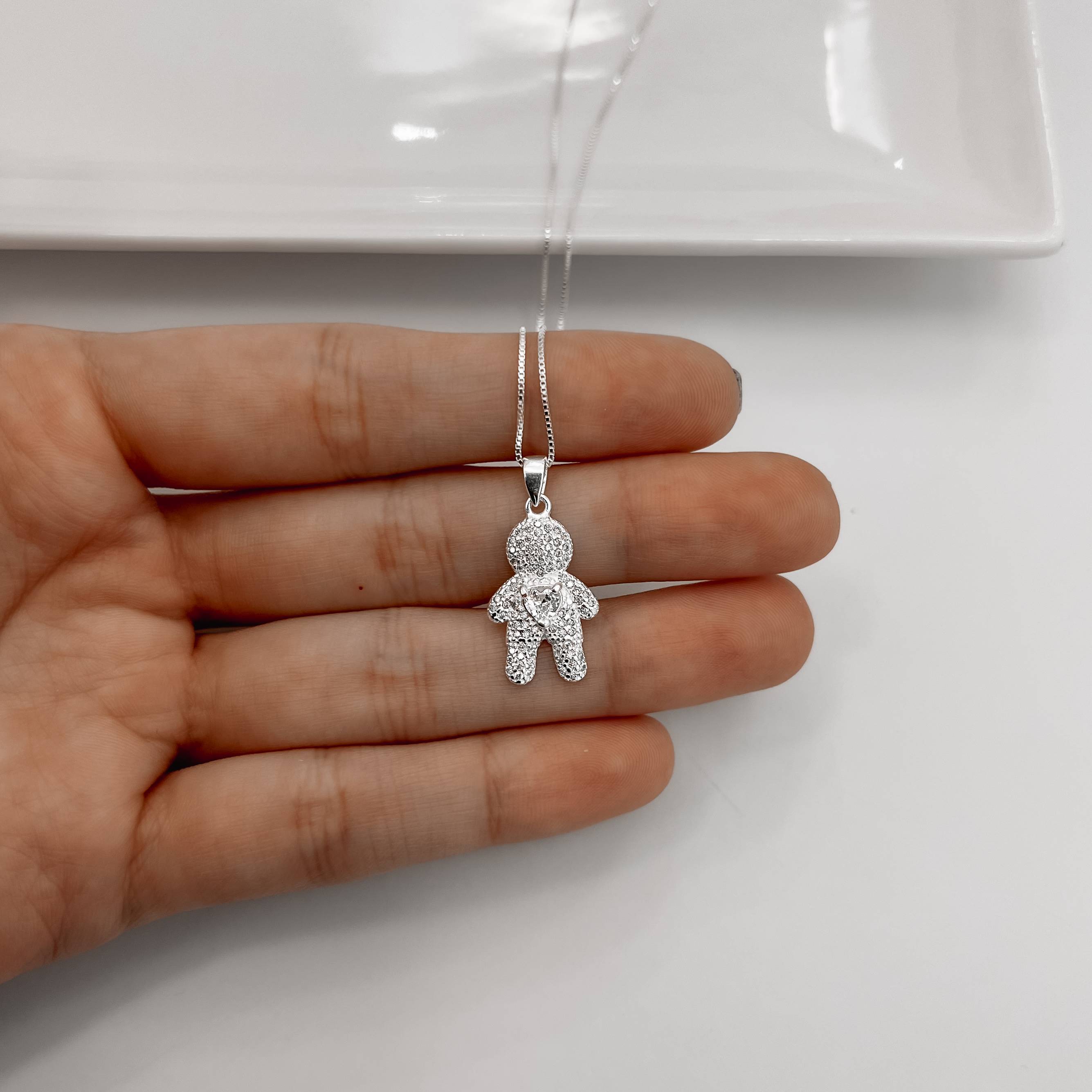 Colar pingente menino todo cravejado 19mm 45cm