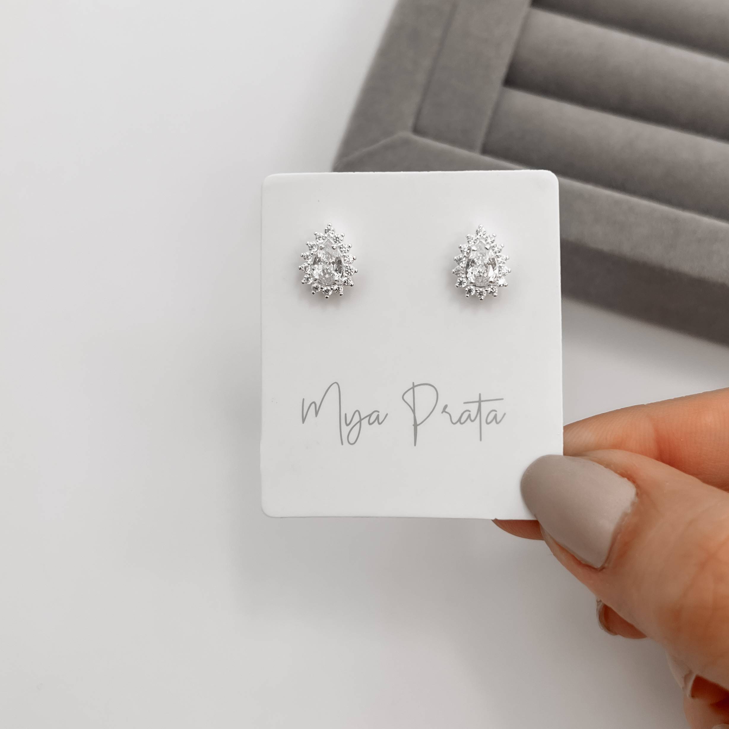 Imagem Secundária Brinco zircônia gota com cravejado 10mm