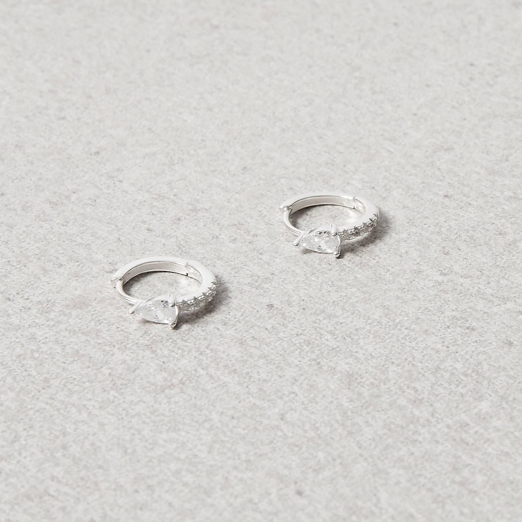 Imagem Argola click zircônia gota com cravejado 12mm