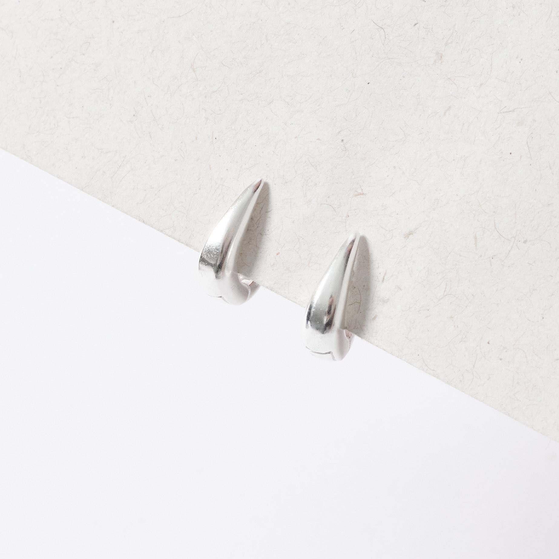 Imagem Secundária Argola click gota pontuda 10mm