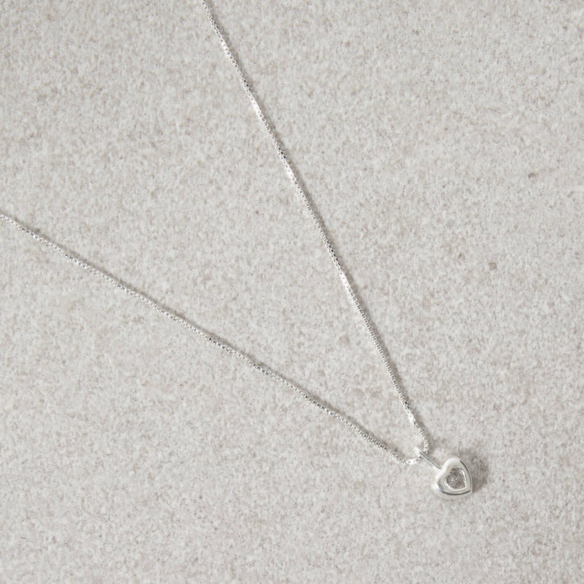 Imagem Secundária Colar pingente coração com zircônia 7mm 40cm