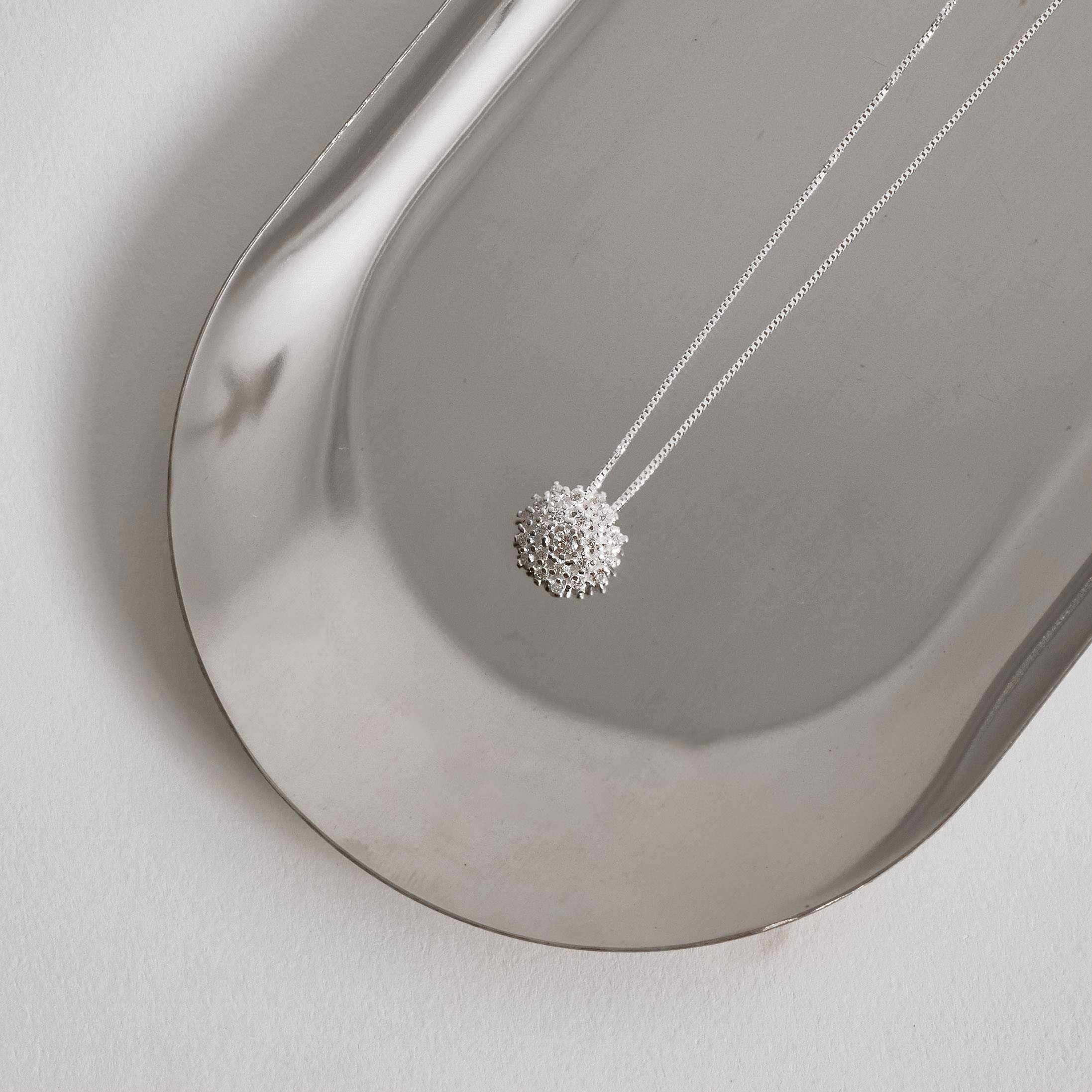 Colar pingente botão todo cravejado 11mm 45cm