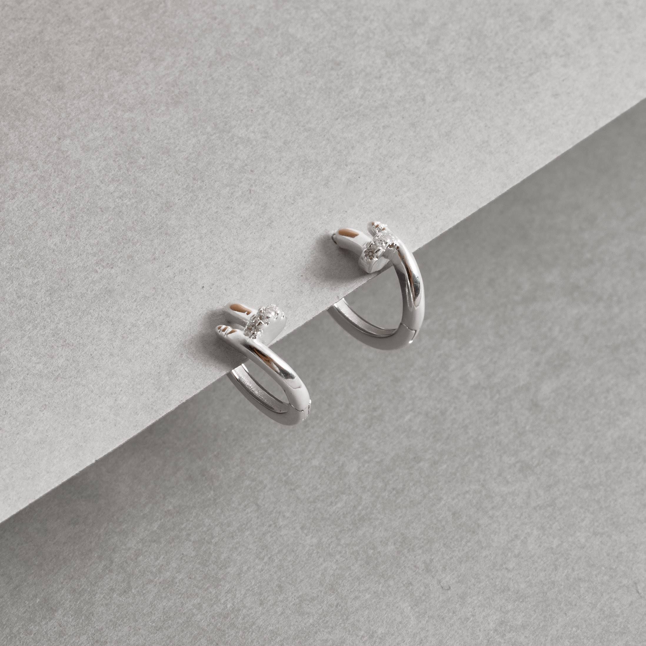 Imagem Argola click prego com zircônias 13mm 