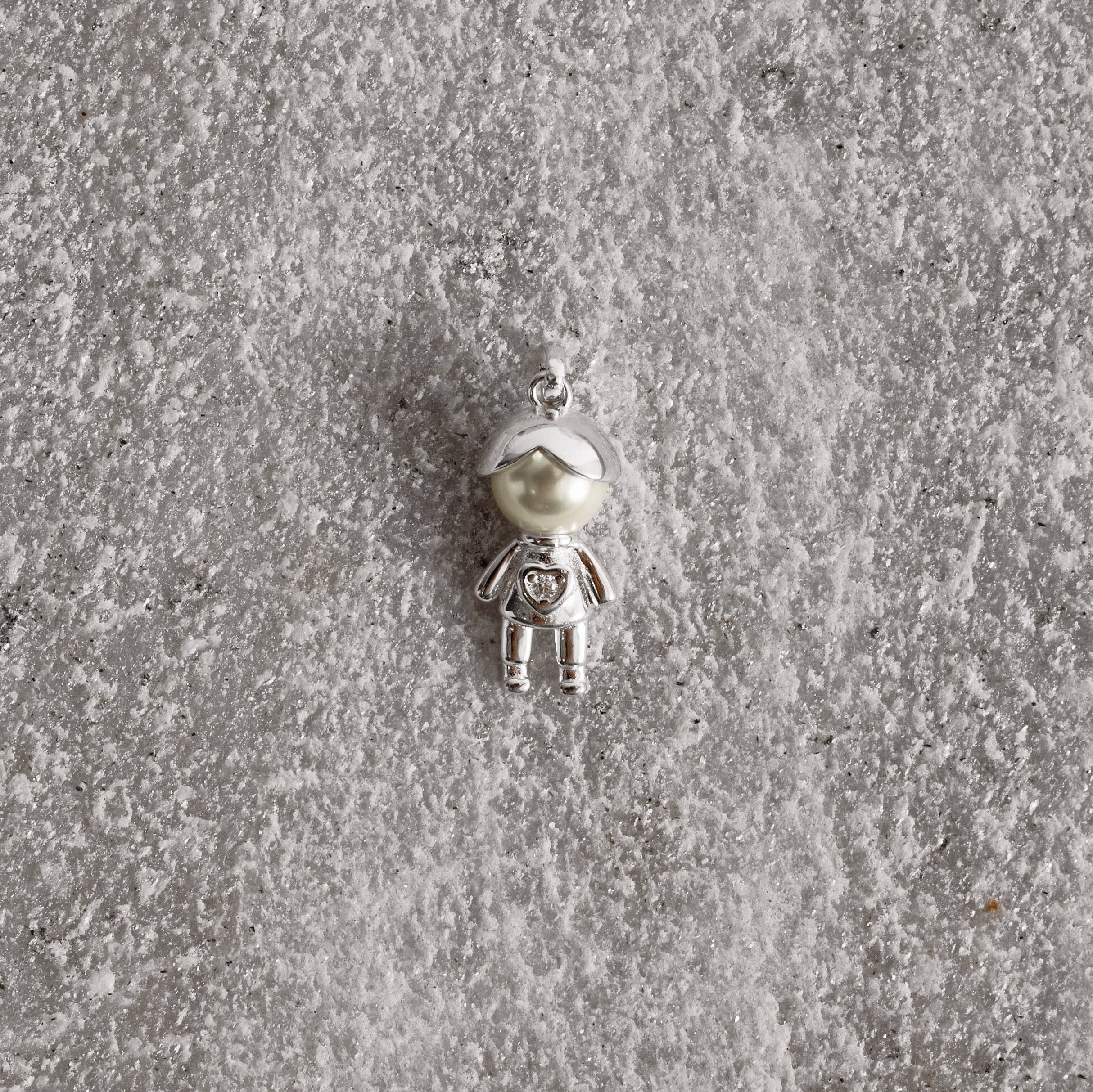 Pingente menino com pérola e zircônia 17mm