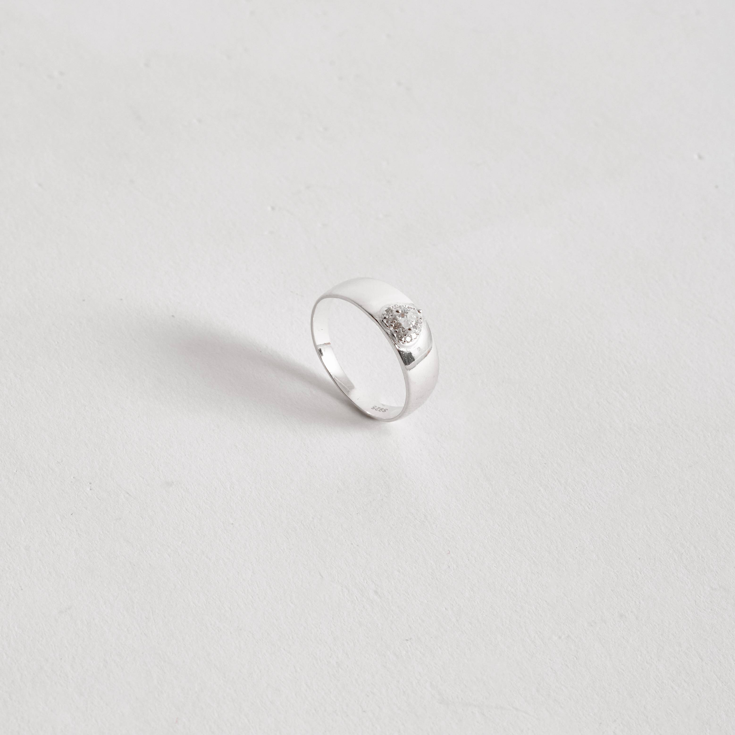 Imagem Secundária Anel largo zircônia coração com cravejado