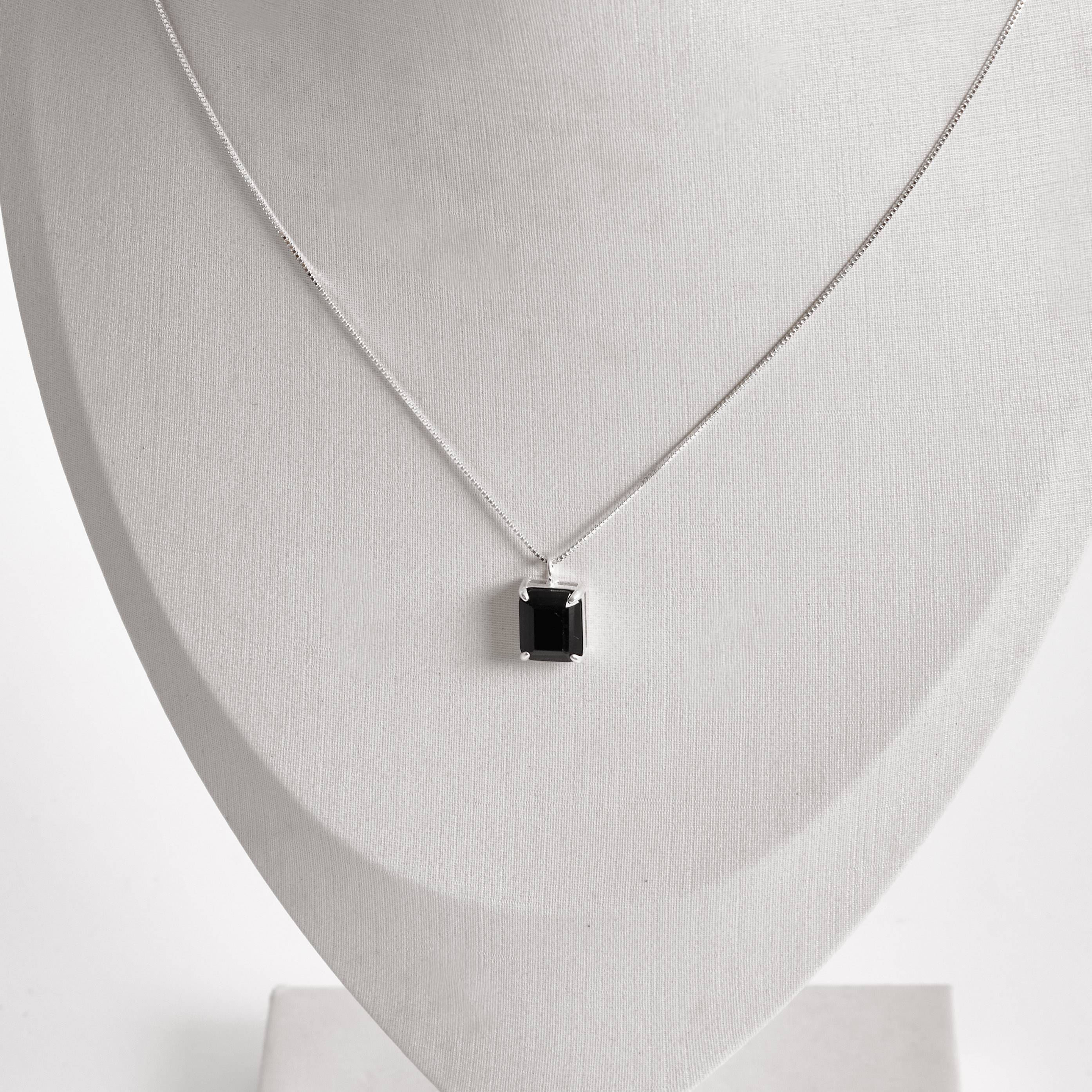 Imagem Colar pingente zircônia retangular ônix 10mm 45cm