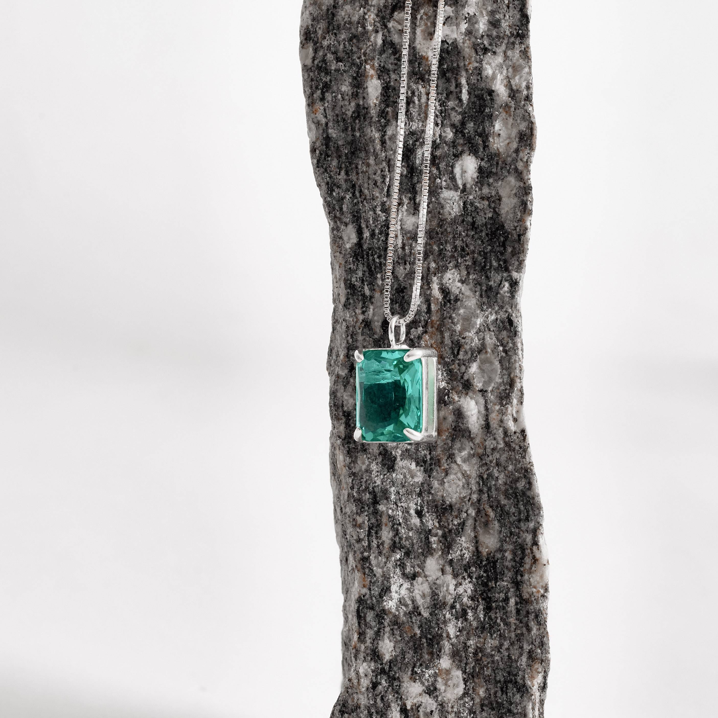 Imagem Secundária Colar pingente zircônia retangular acqua 10mm 45cm