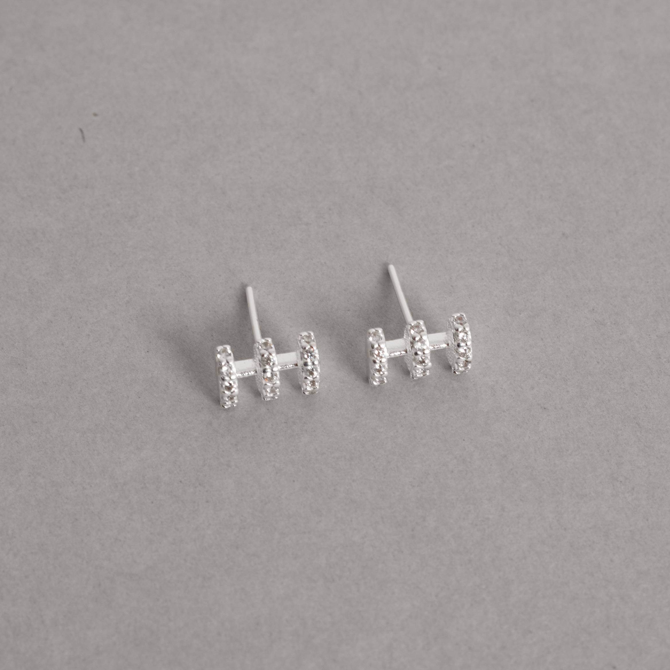 Imagem Secundária Brinco 3 elos cravejados 10mm