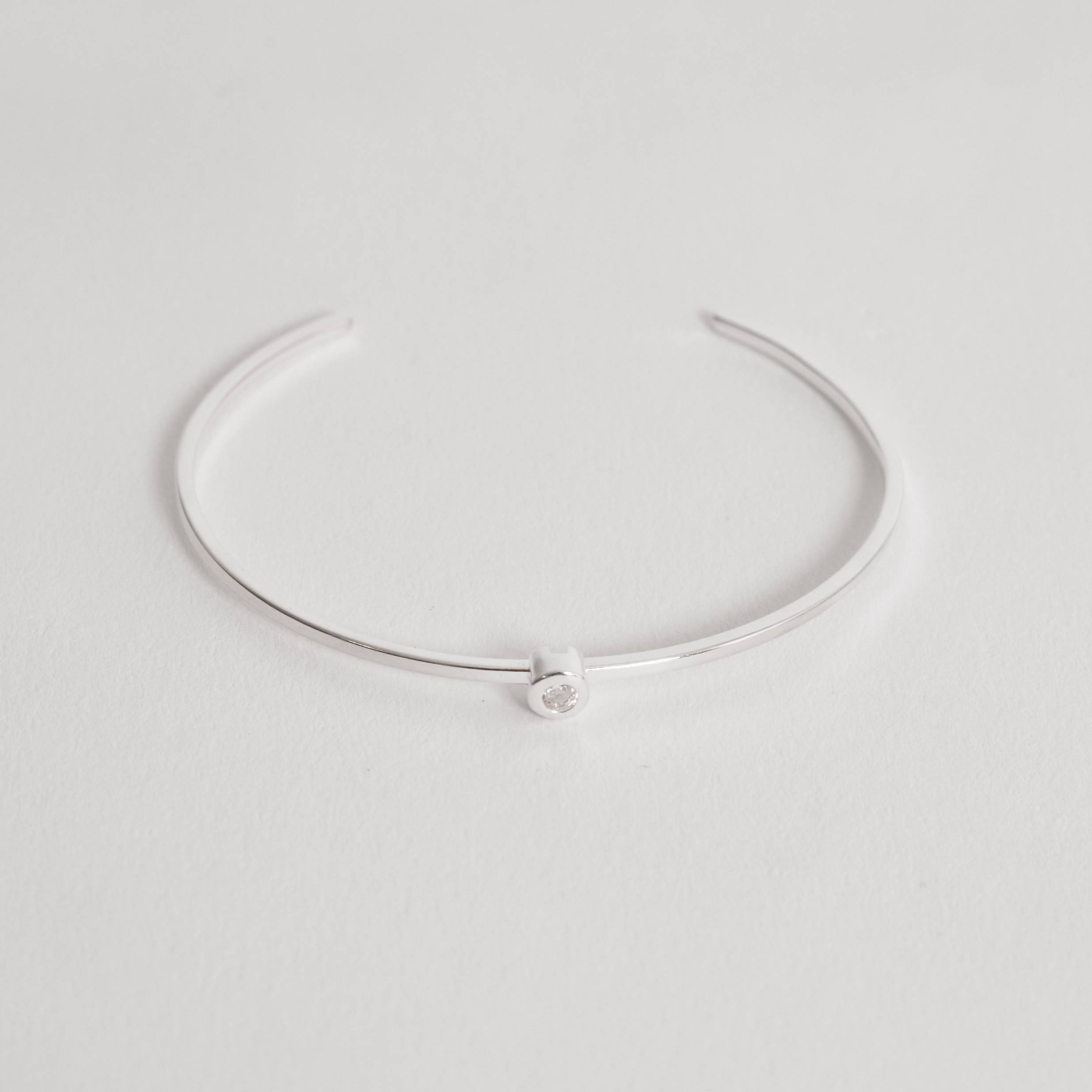 Bracelete zircônia redonda embutida regulável