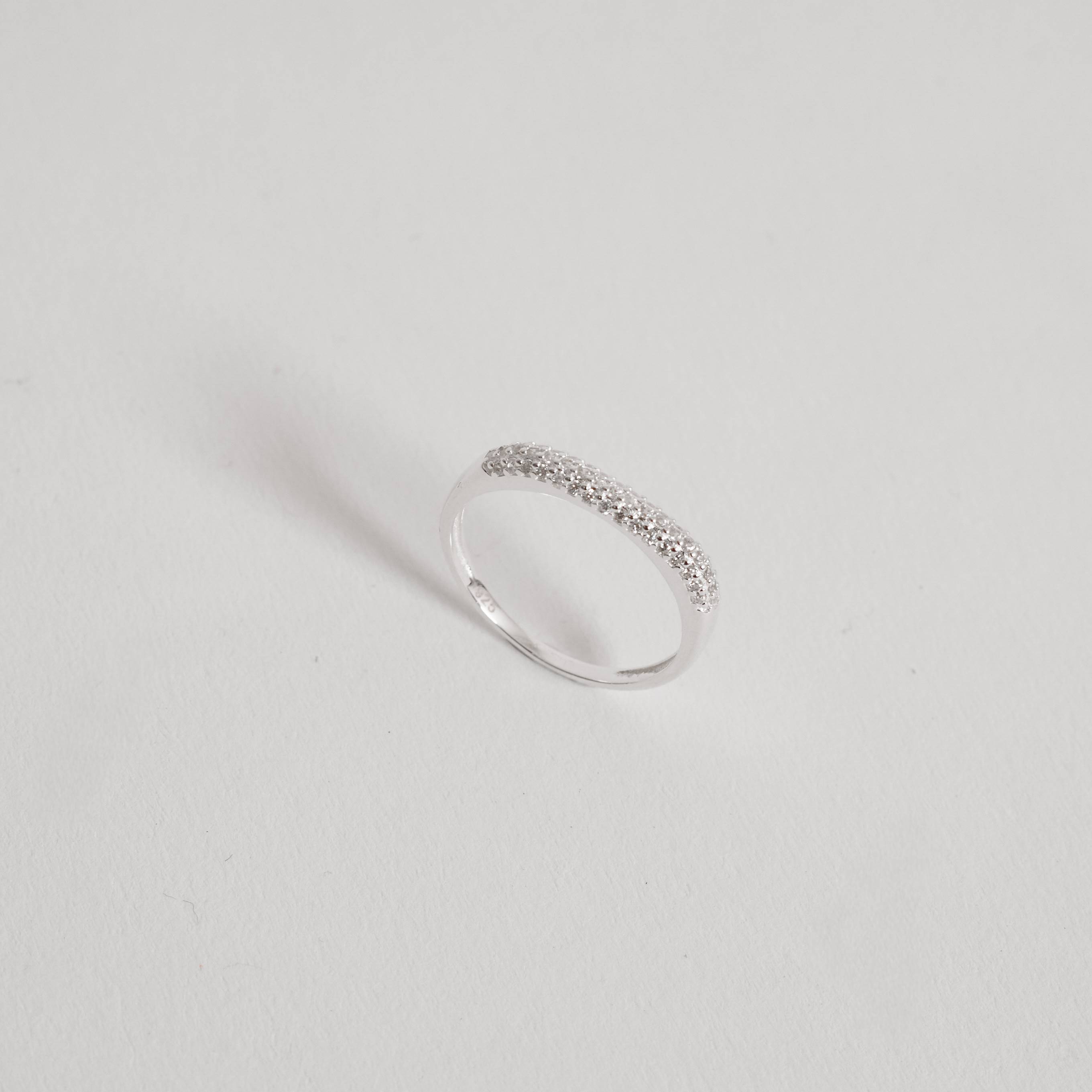 Imagem Anel reto com triplo cravejado