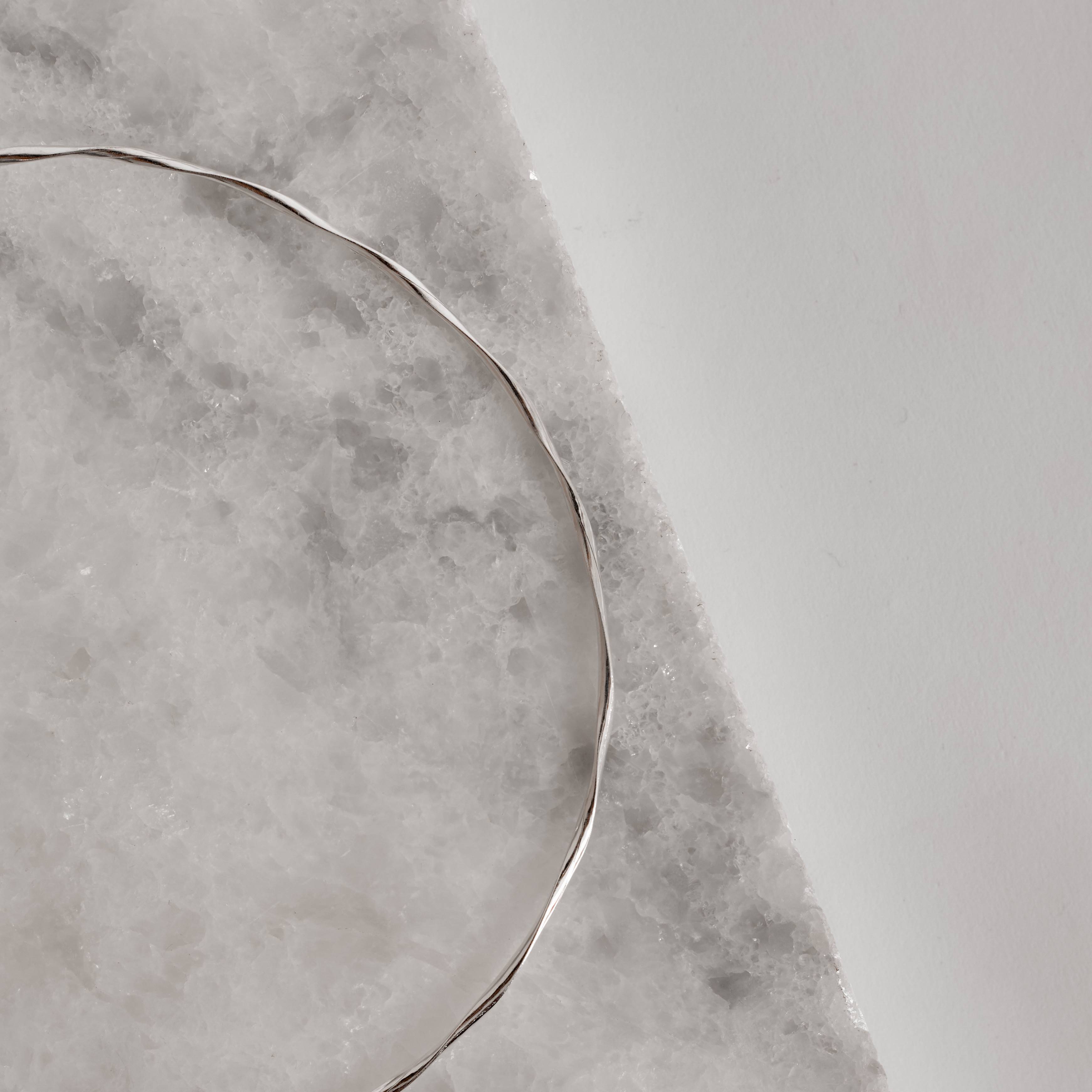 Imagem Colar aro torcido leve com alongadora e fecho