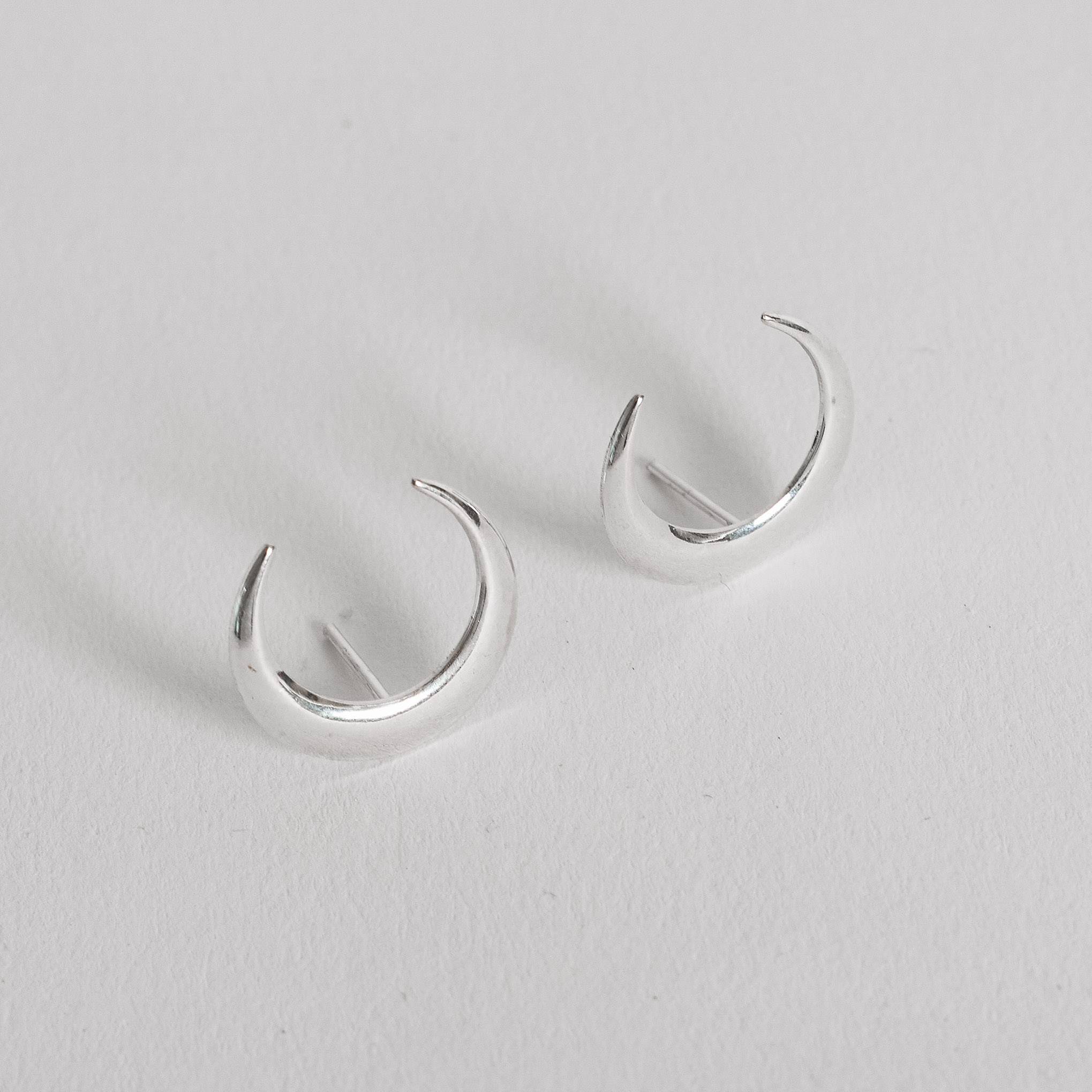 Imagem Brinco lua invertida 16mm