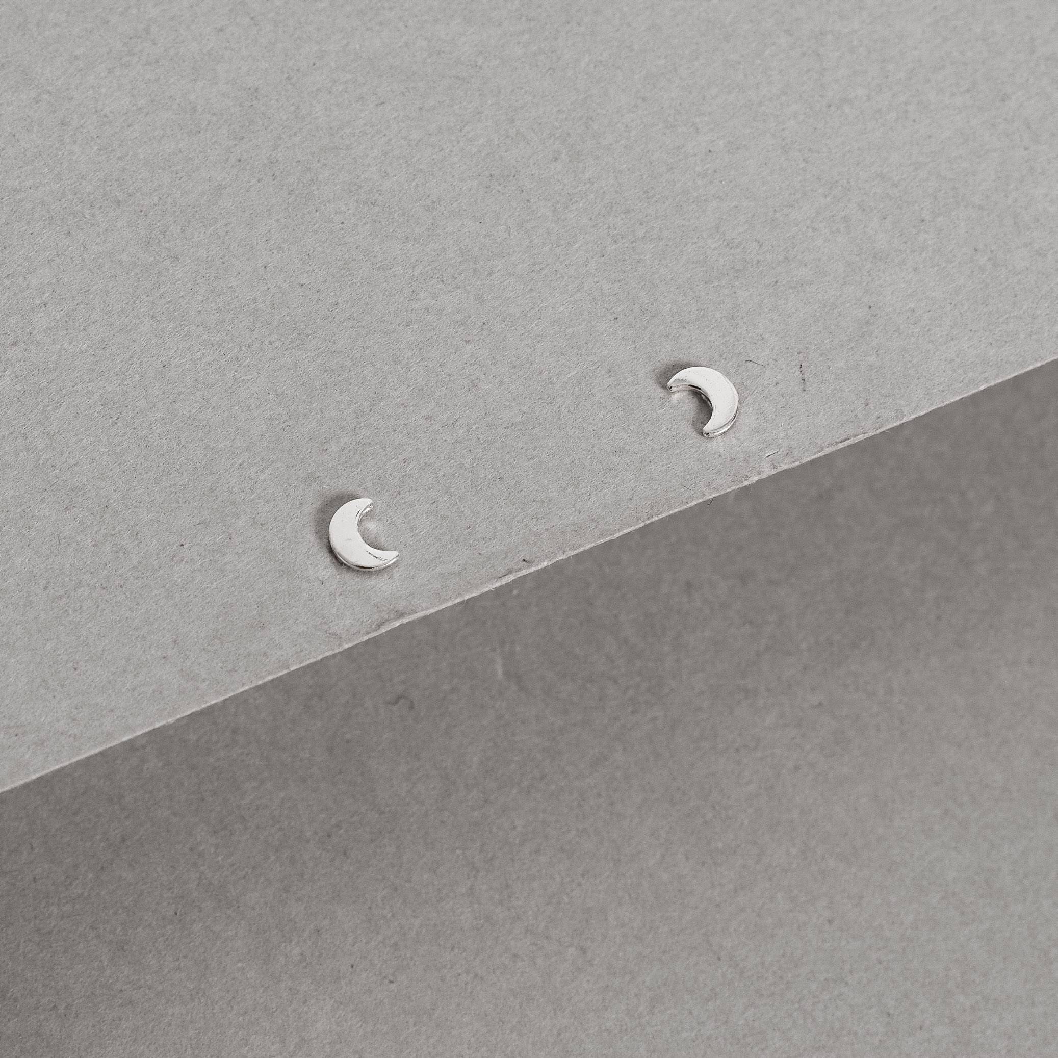 Imagem Brinco lua 4mm