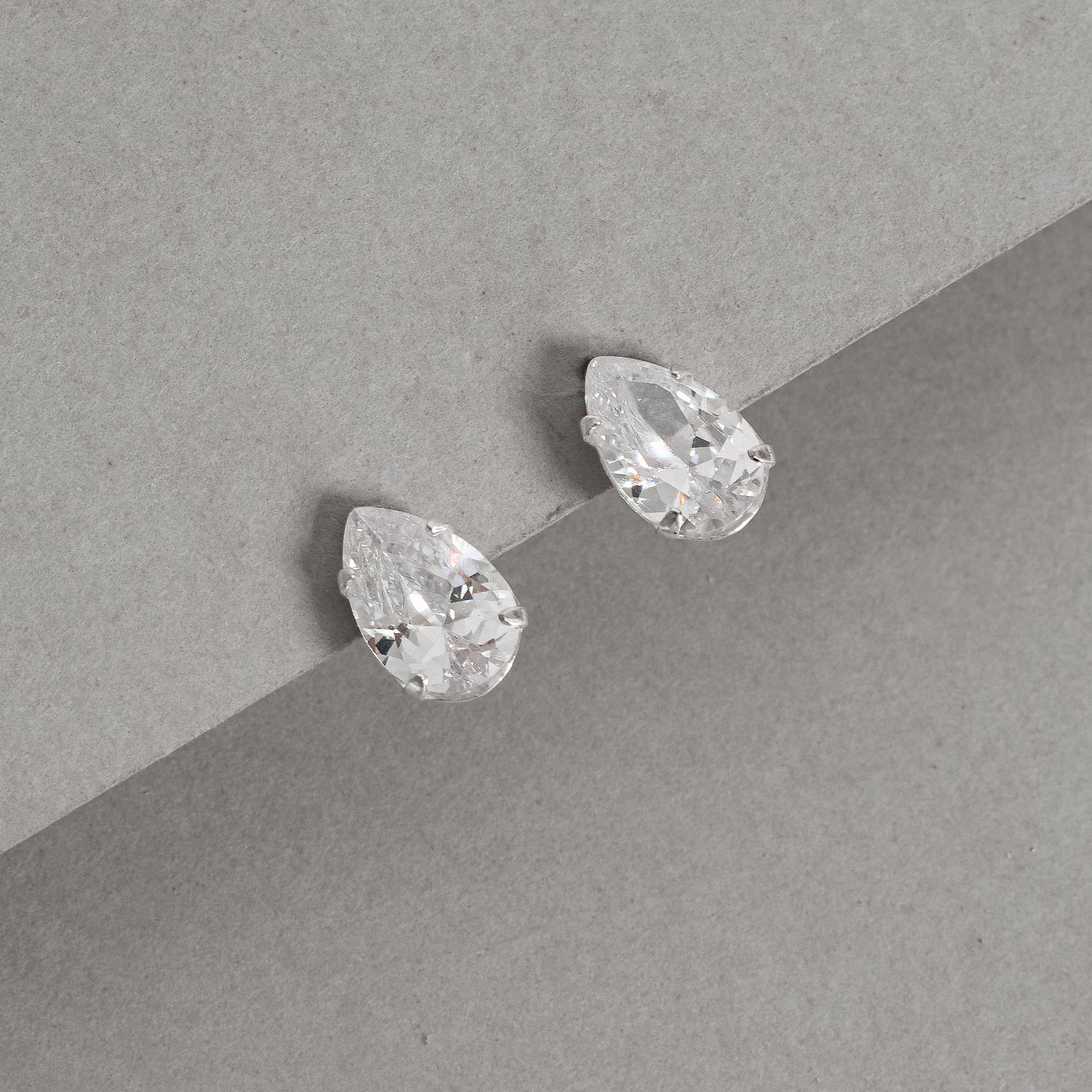 Imagem Brinco zircônia gota 12mm