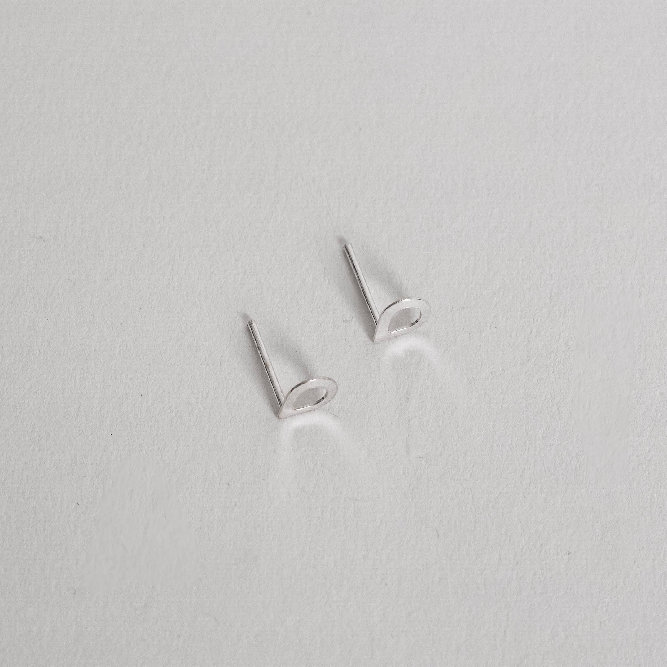 Imagem Secundária Brinco gota vazada 6mm