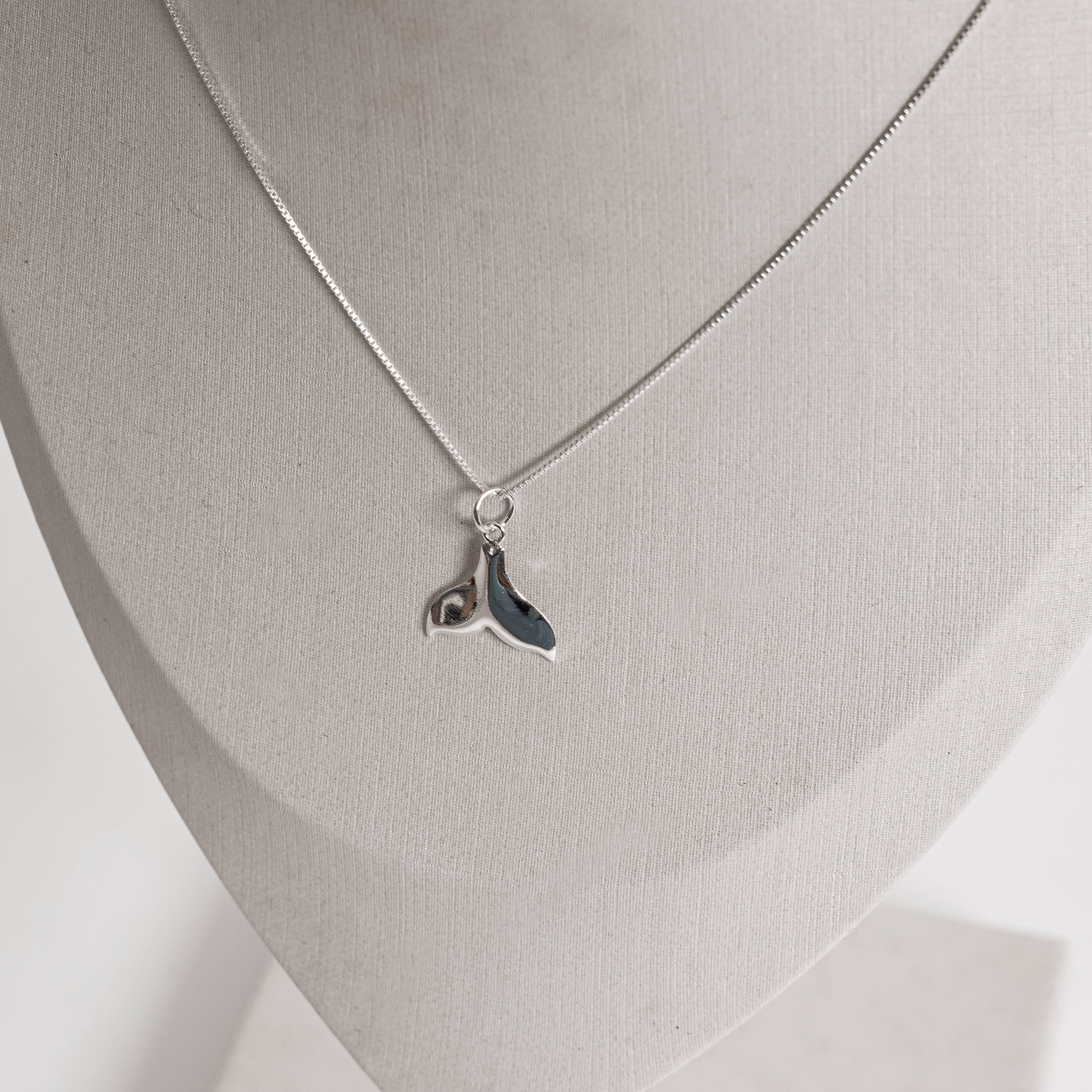 Imagem Colar pingente sereia 15mm 45cm